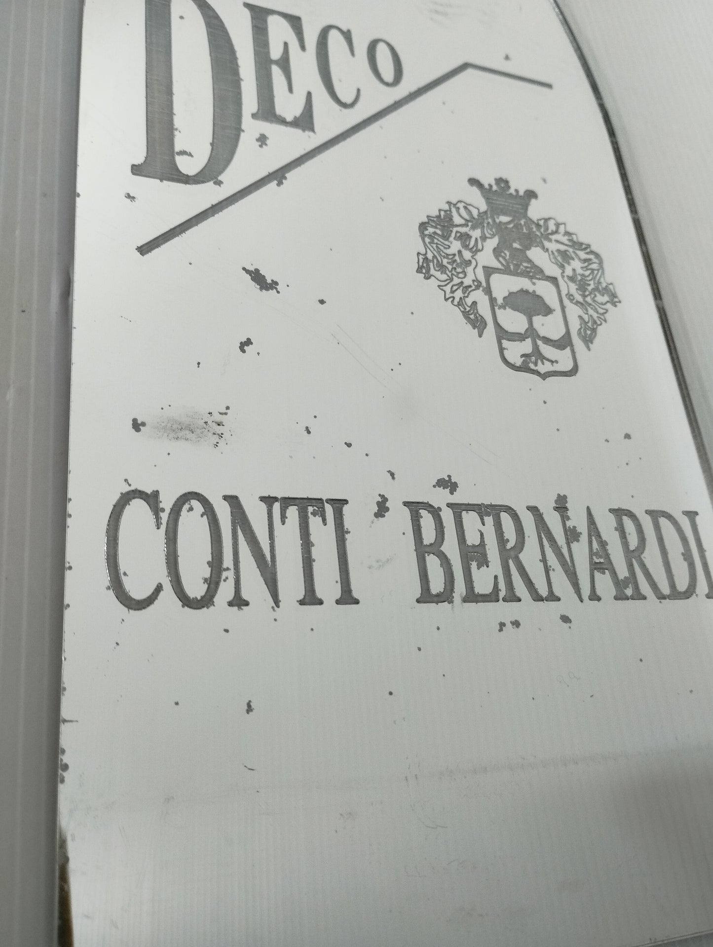Insegna Pubblicitaria Deco Conti Bernardi In Plexiglass
Effetto specchio