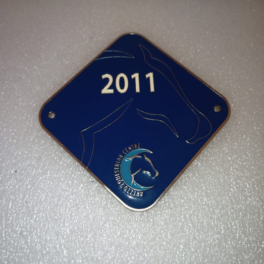 Placca In Metallo Smaltato Altezza Equestrian Centre 2011