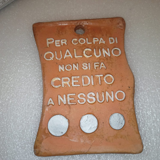 Formella Con Proverbio In Cotto Vintage
Misure formella 17 x 12cm circa
Da appendere