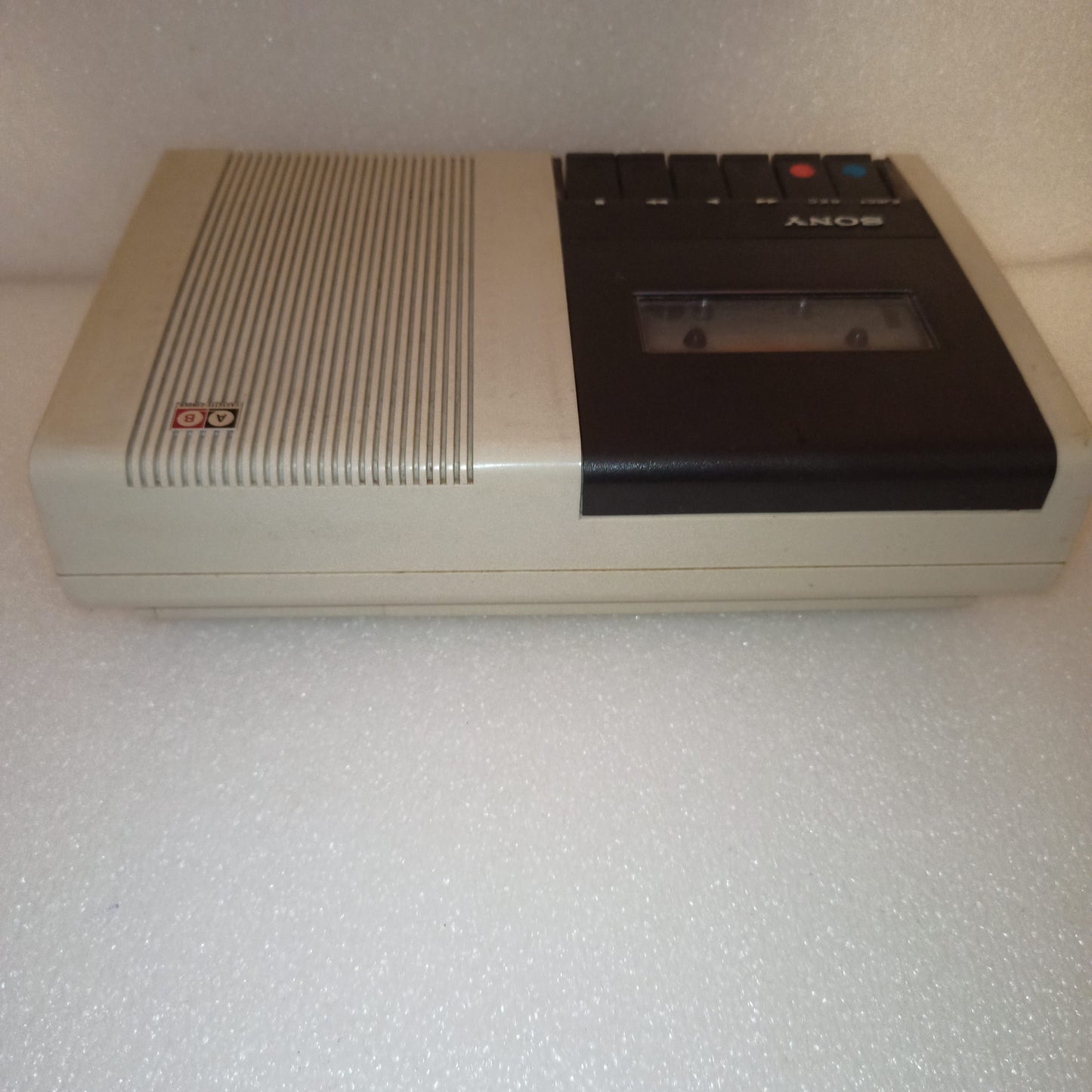 Sony Tapecorder TC-85
Made in Japan NON FUNZIONANTE