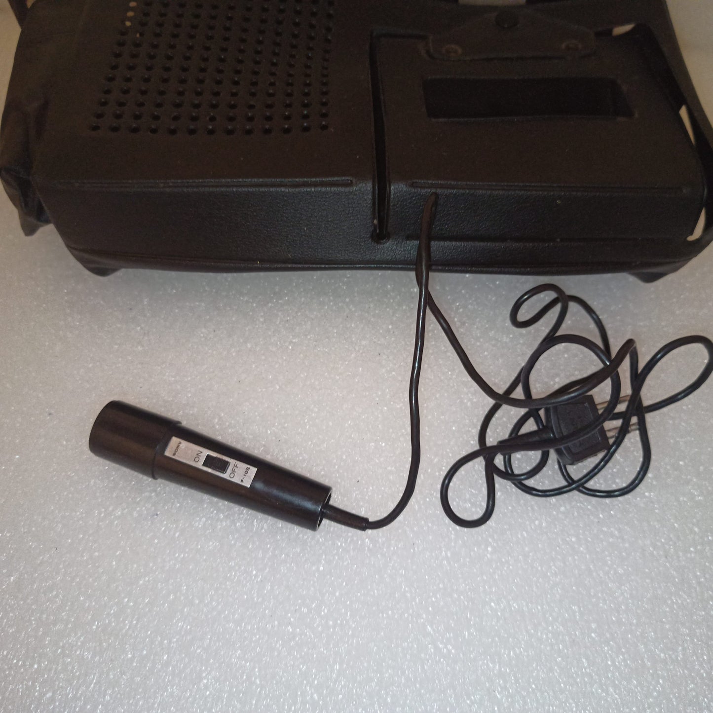 Sony Tapecorder TC-85
Made in Japan NON FUNZIONANTE