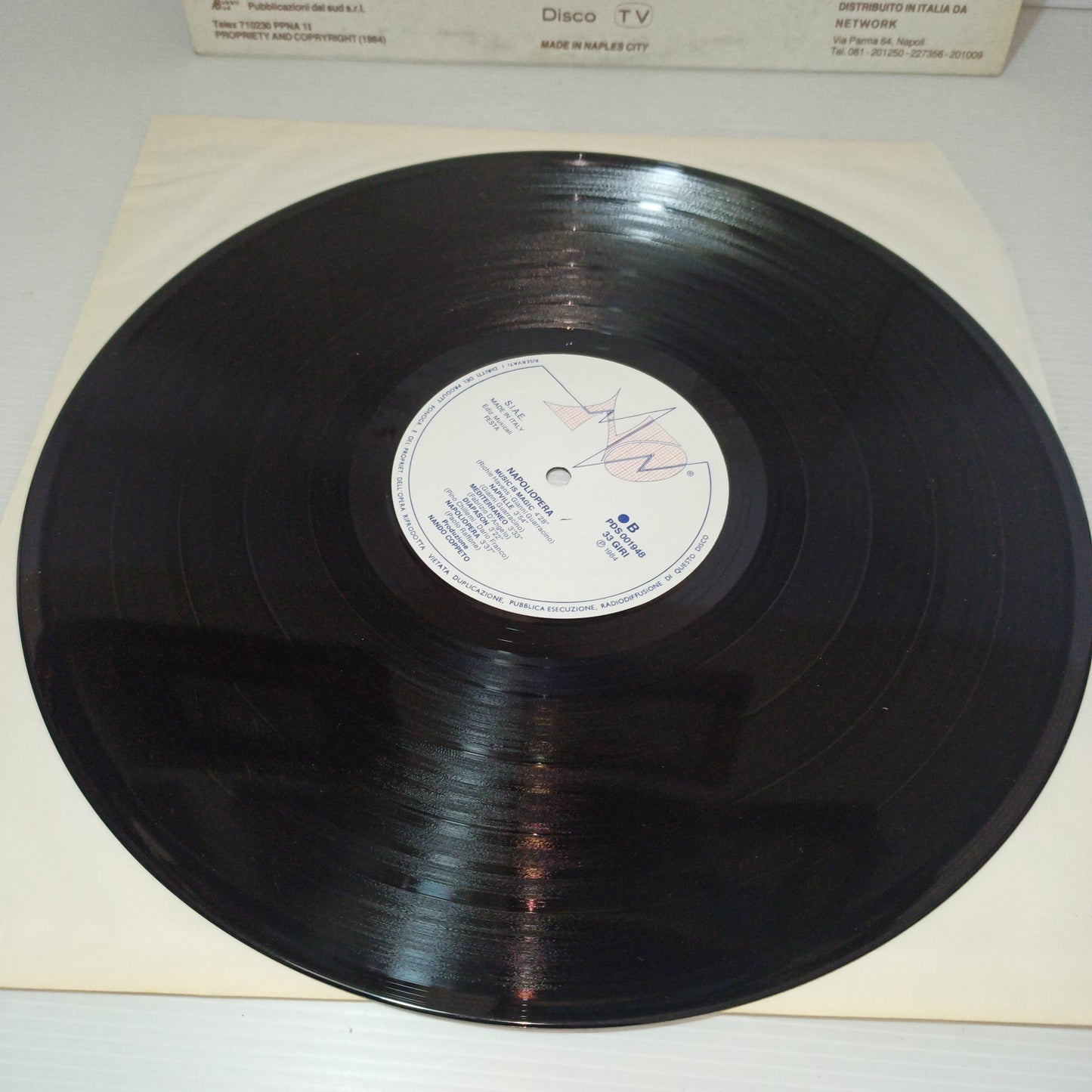 NapoliOpera Various LP 33 Giri
Edito nel 1984 da Pubblisud Cod.PDS 001948
Genere:Jazz ,rock