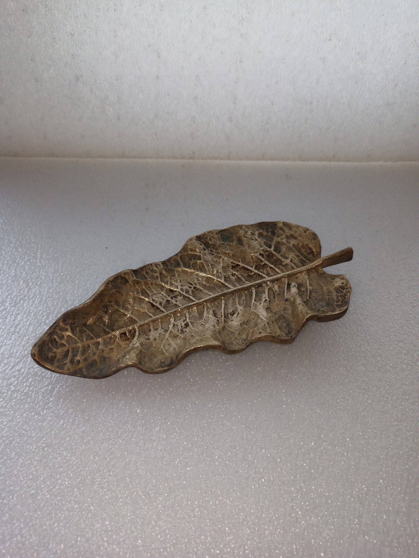 Foglia In Ottone Massiccio Vintage