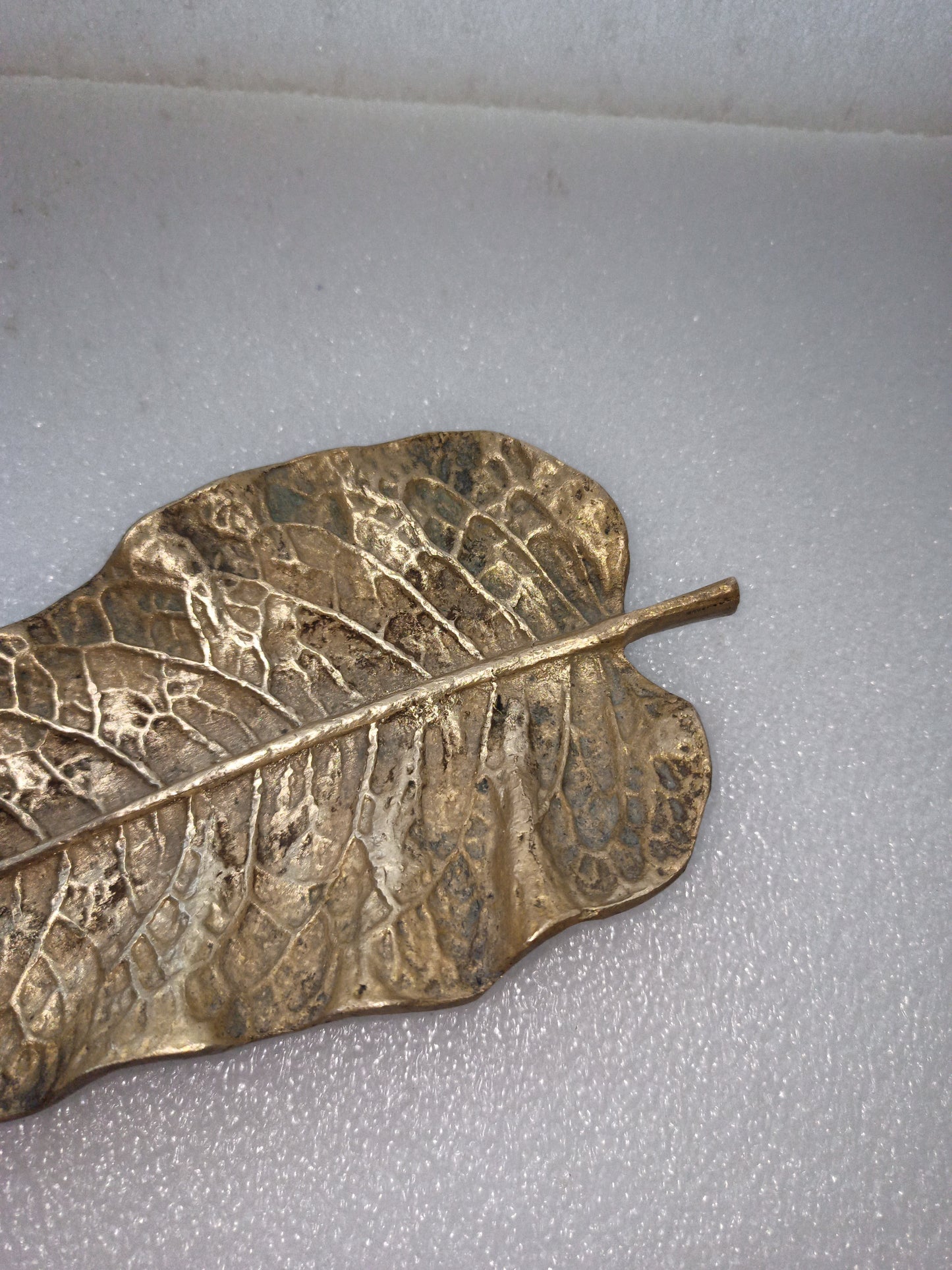 Foglia In Ottone Massiccio Vintage