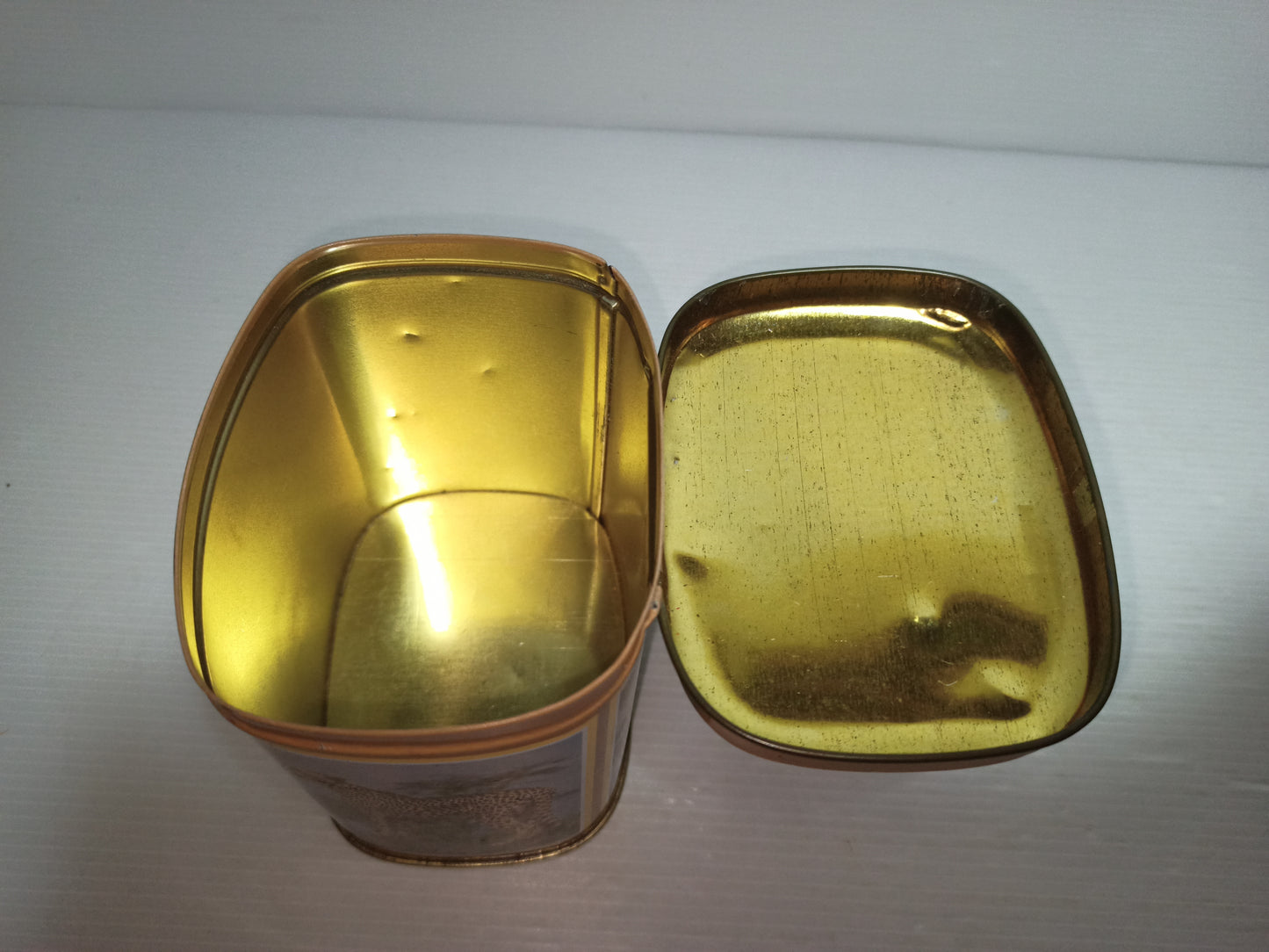 Scatola In Latta Vergani Vintage
Made in England