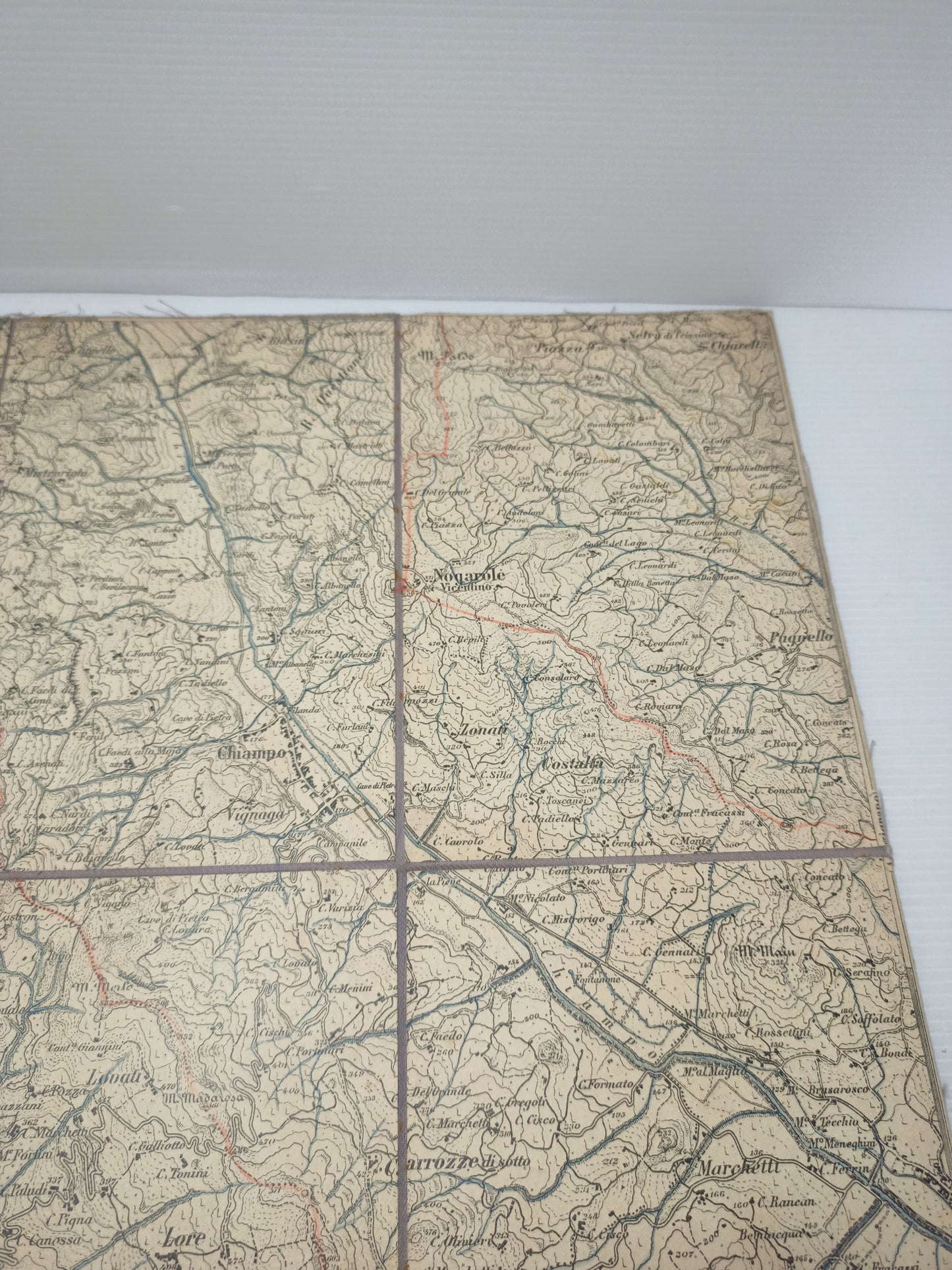 Antica Cartina Telata Chiampo scala 1:25.000
Datata giugno 1902
Dimensioni carta 40 x 39 cm circa
Rara