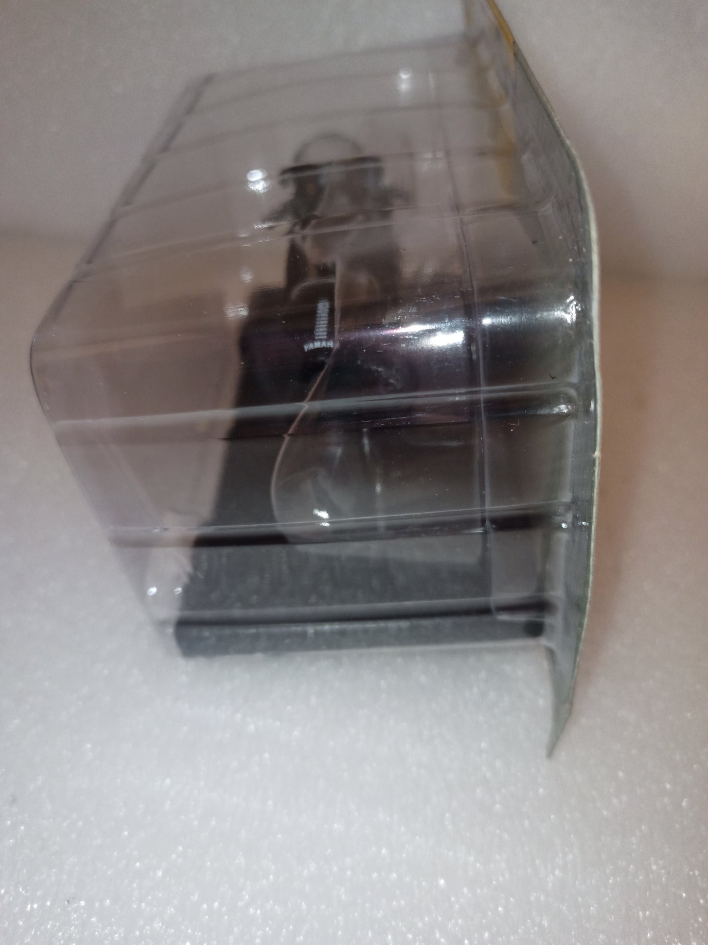 Yamaha YZR-M1 Valentino Rossi Test Phillip Island 2004
Scala 1:18