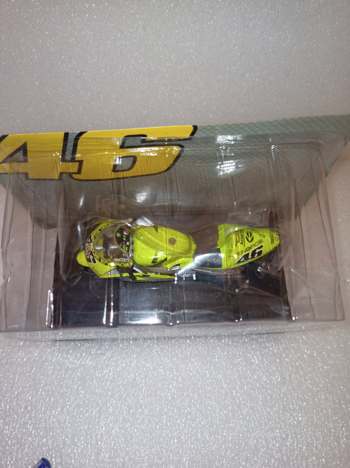 Honda NSR 500 Valentino Rossi
Test Jerez 2001
Scala 1:18