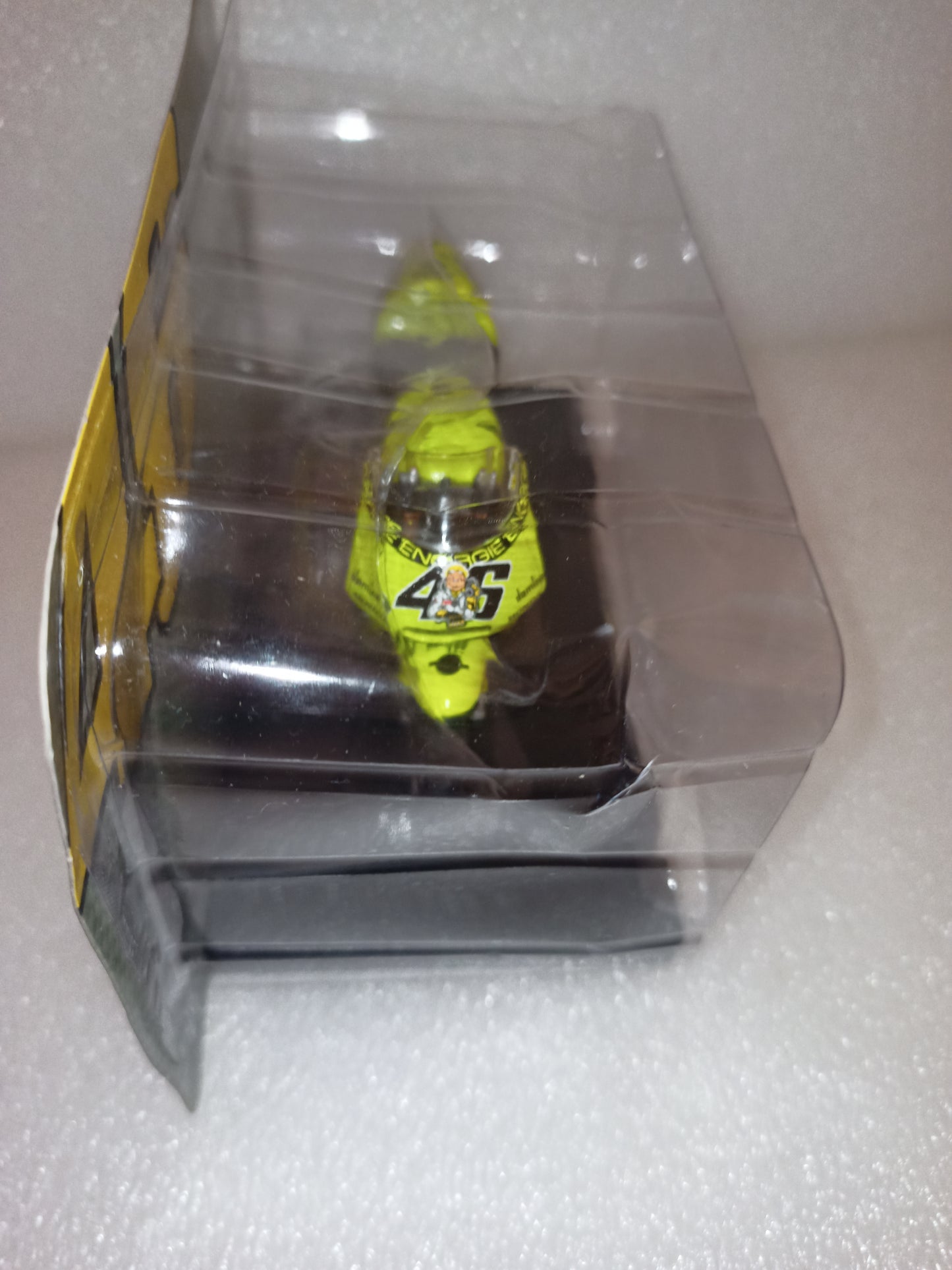 Honda NSR 500 Valentino Rossi
Test Jerez 2001
Scala 1:18