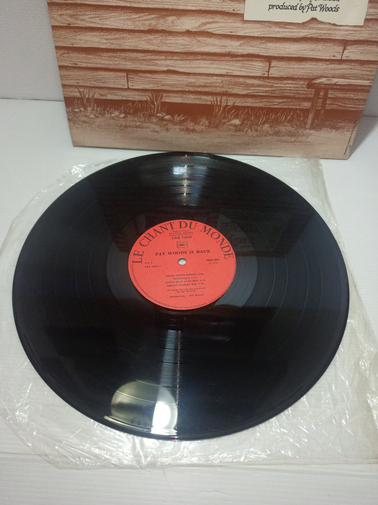 Is Back! Pat Woods LP 33 Giri