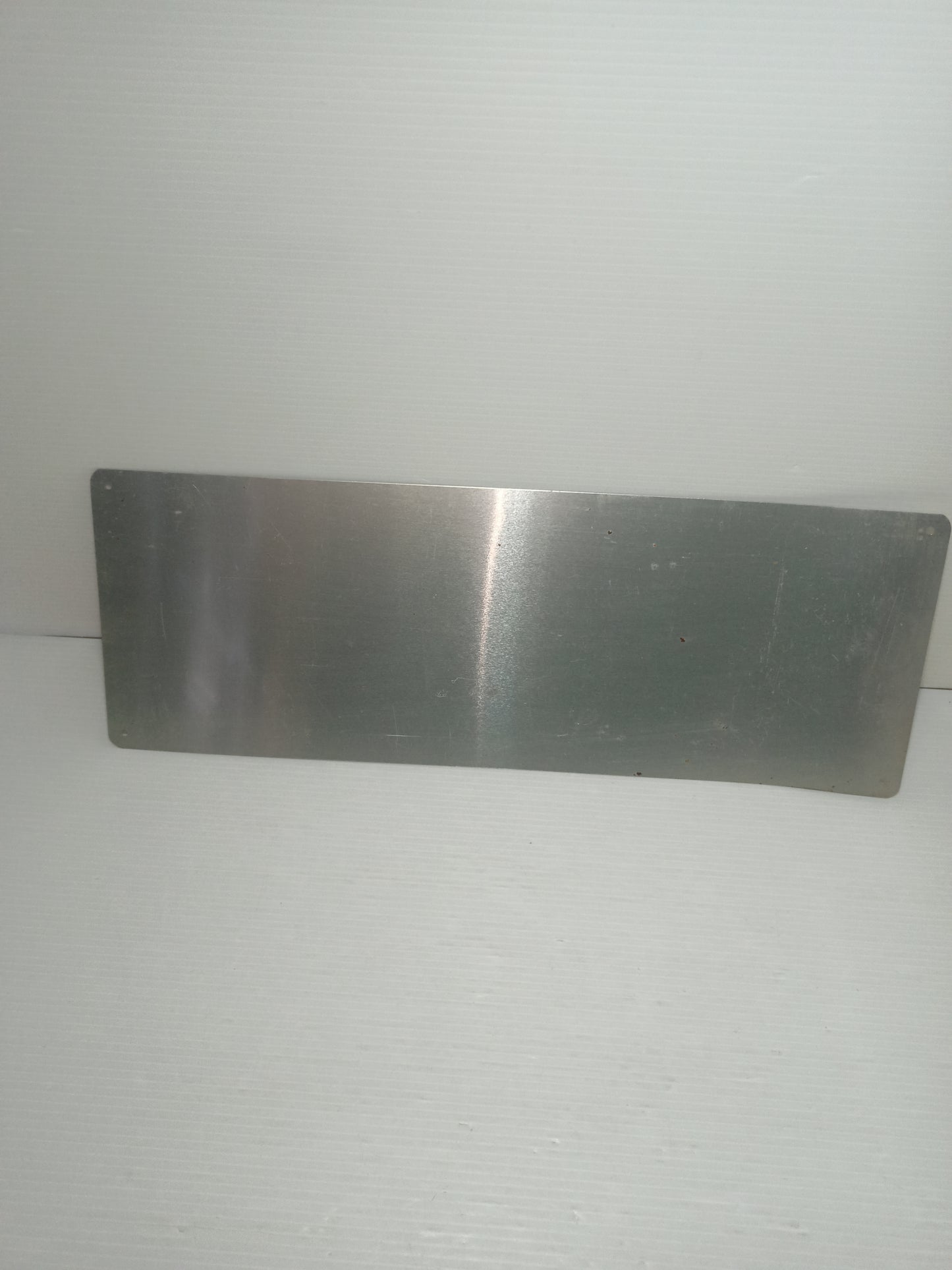 Cartello Segnaletico Sicurezza In Metallo
Misure 34,5 x 12,5 cm