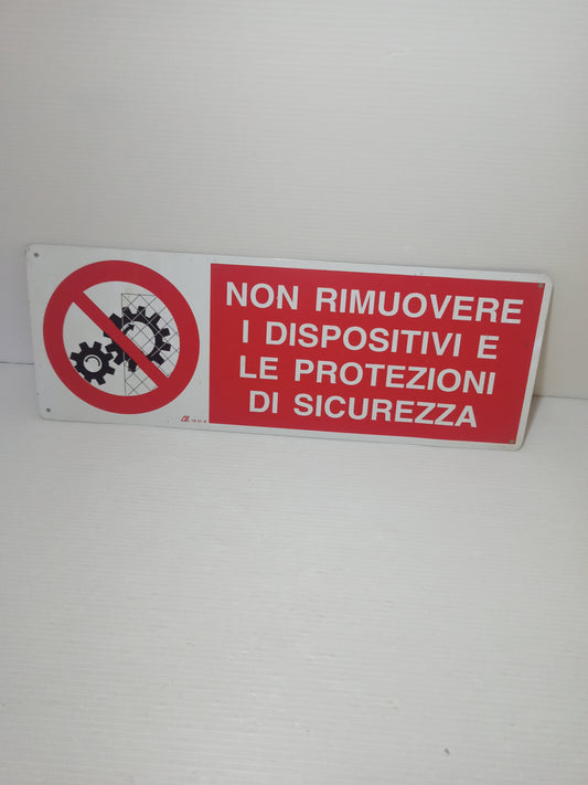 Cartello Segnaletico Sicurezza In Metallo

Misure 34,5 x 12,5 cm