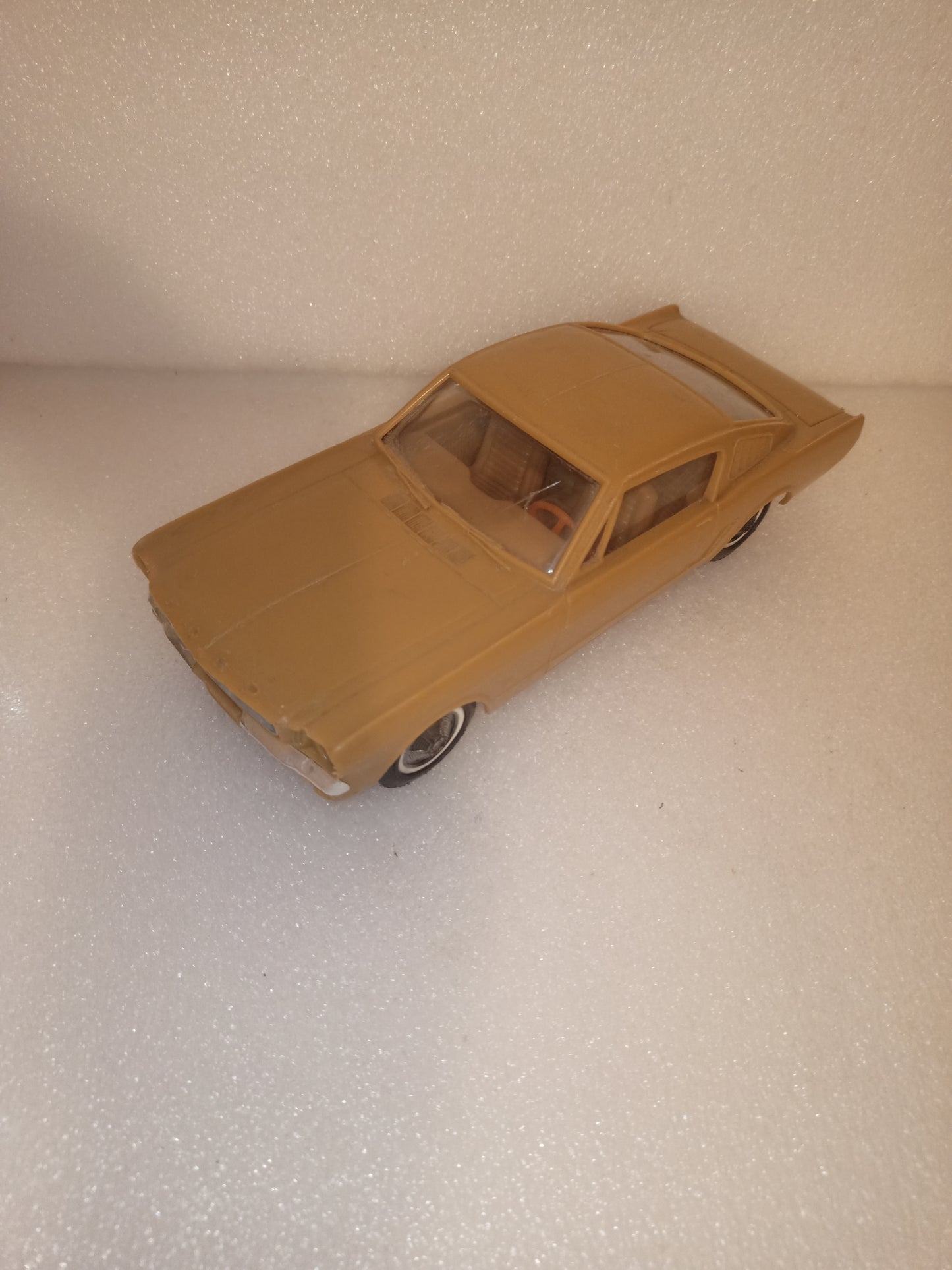 Ford Mustang Fastback Vintage
Prodotta da William Mennella
Made in Italy
In Plastica