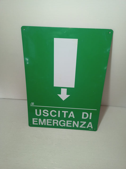 Cartello Segnaletico Sicurezza In Metallo
Misure 31 x 23 cm