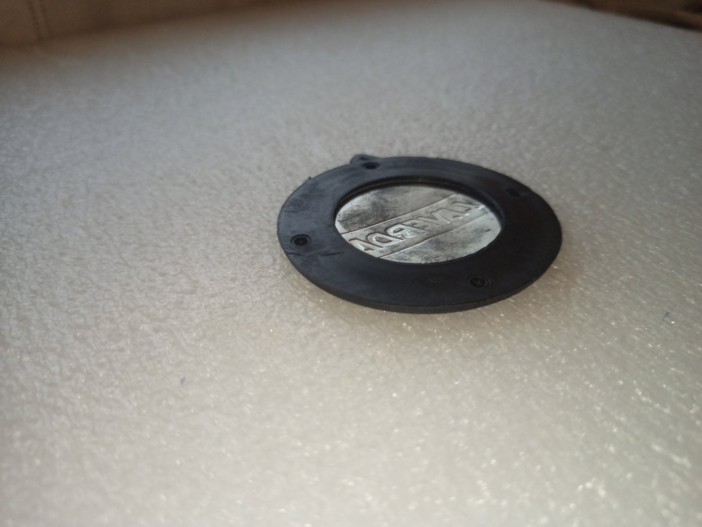 Moto Laverda Breganze  Stemma In Latta E Plastica
Anni 60