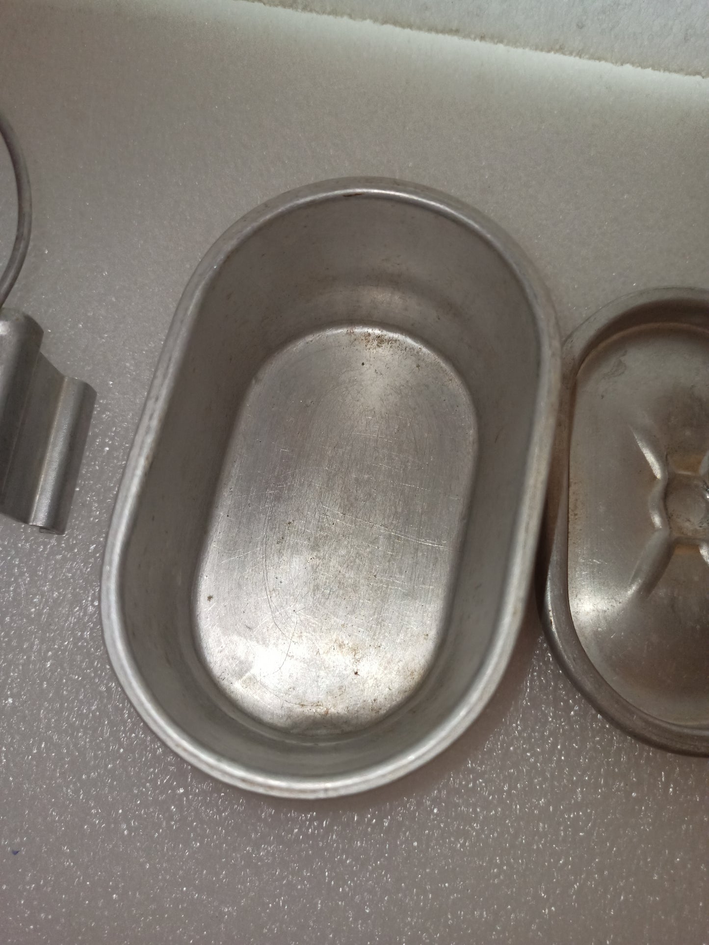 Gavetta In Alluminio Vintage
Misure 12 x 8 x 7 cm circa