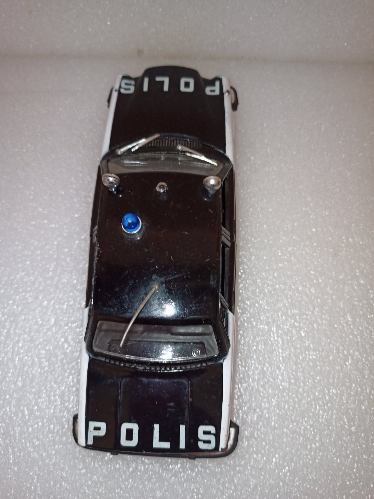 Volvo 164-E Polis
Prodotto da Polistil Cod. S 20
Made in Italy
Scala  1:25
