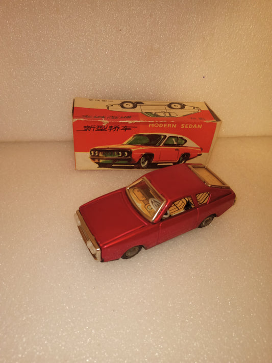 Modern  Sedan  In Latta A Frizione
Anni 60/70