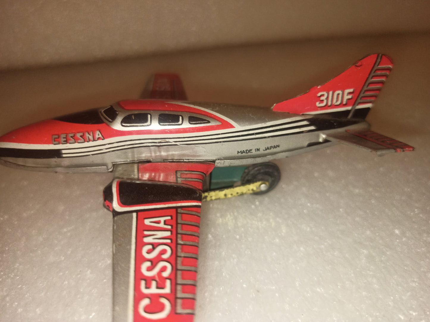 Aereo In Latta  Anni 60
Made in Japan