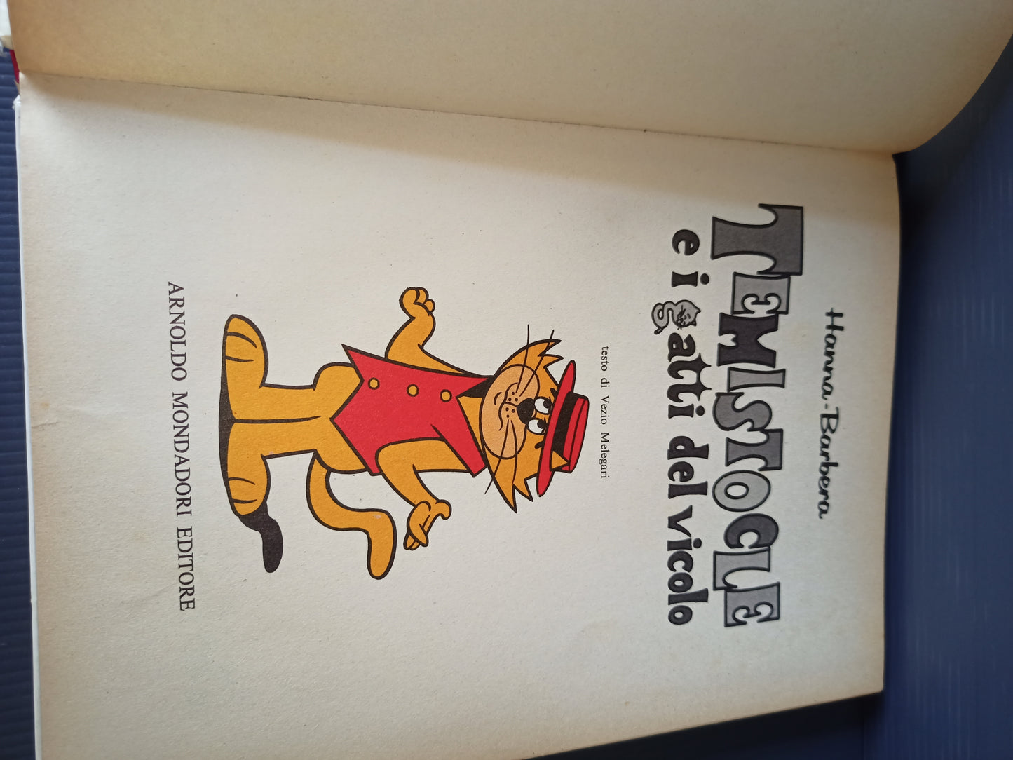 Libro Temistocle e i gatti del vicolo, Mondadori prima edizione 1972