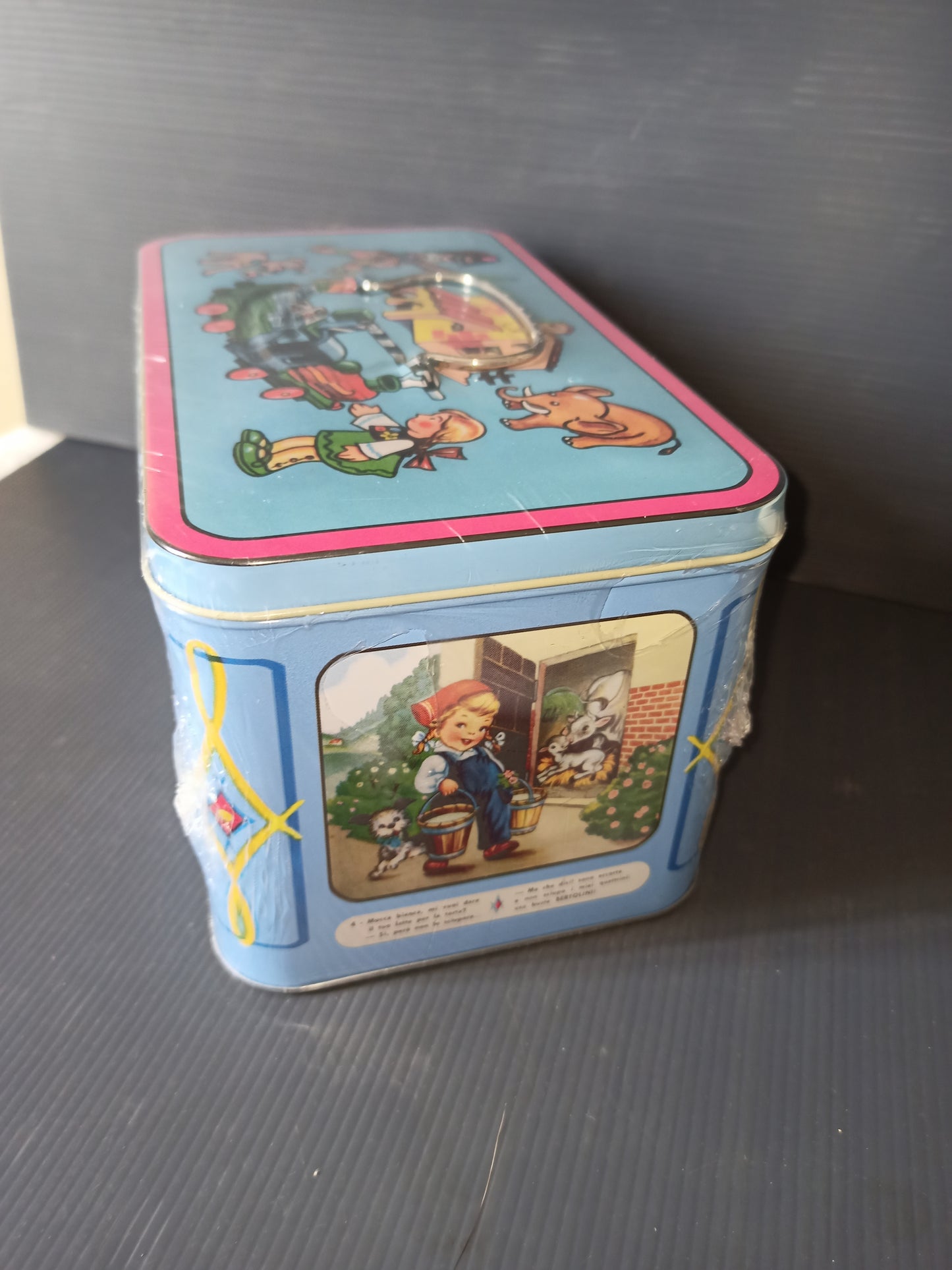 REPRODUCTION Bertolini tin box, sealed