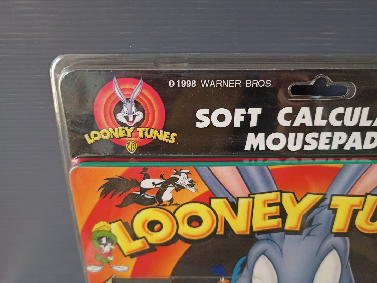 Looney Tunes mouse pad and calculator, original from the 90s