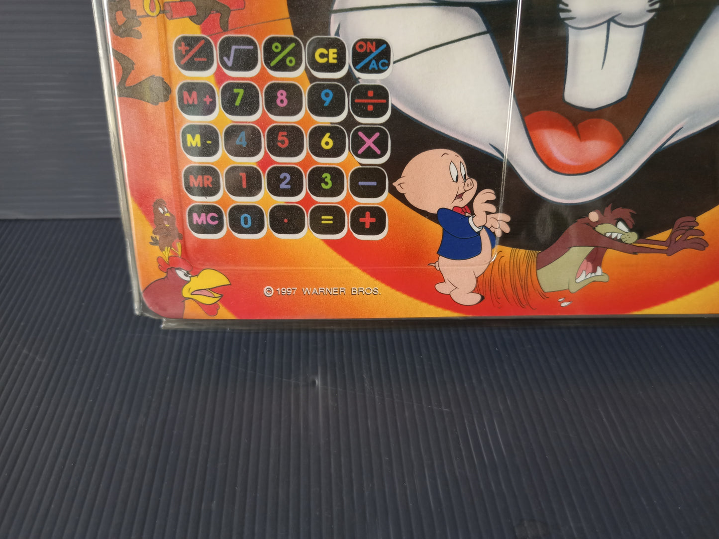 Looney Tunes mouse pad and calculator, original from the 90s