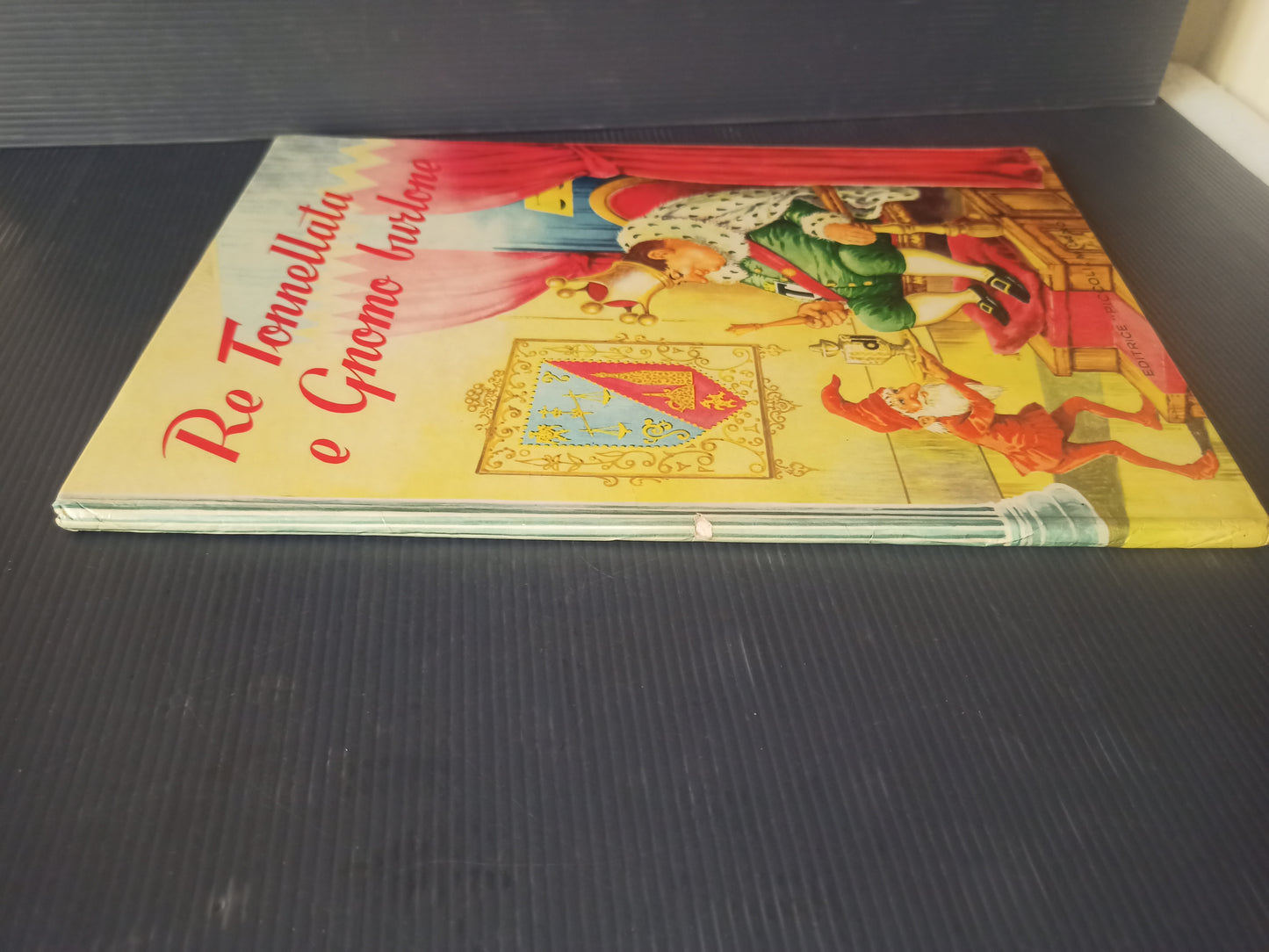 King Tonnella E Gnome Prankster book, original Piccoli publishing house from the 1960s READ