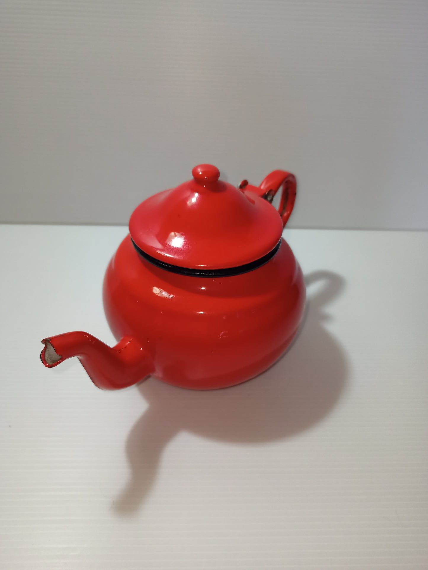 Enamelled metal teapot, Made in Romania, 1970s