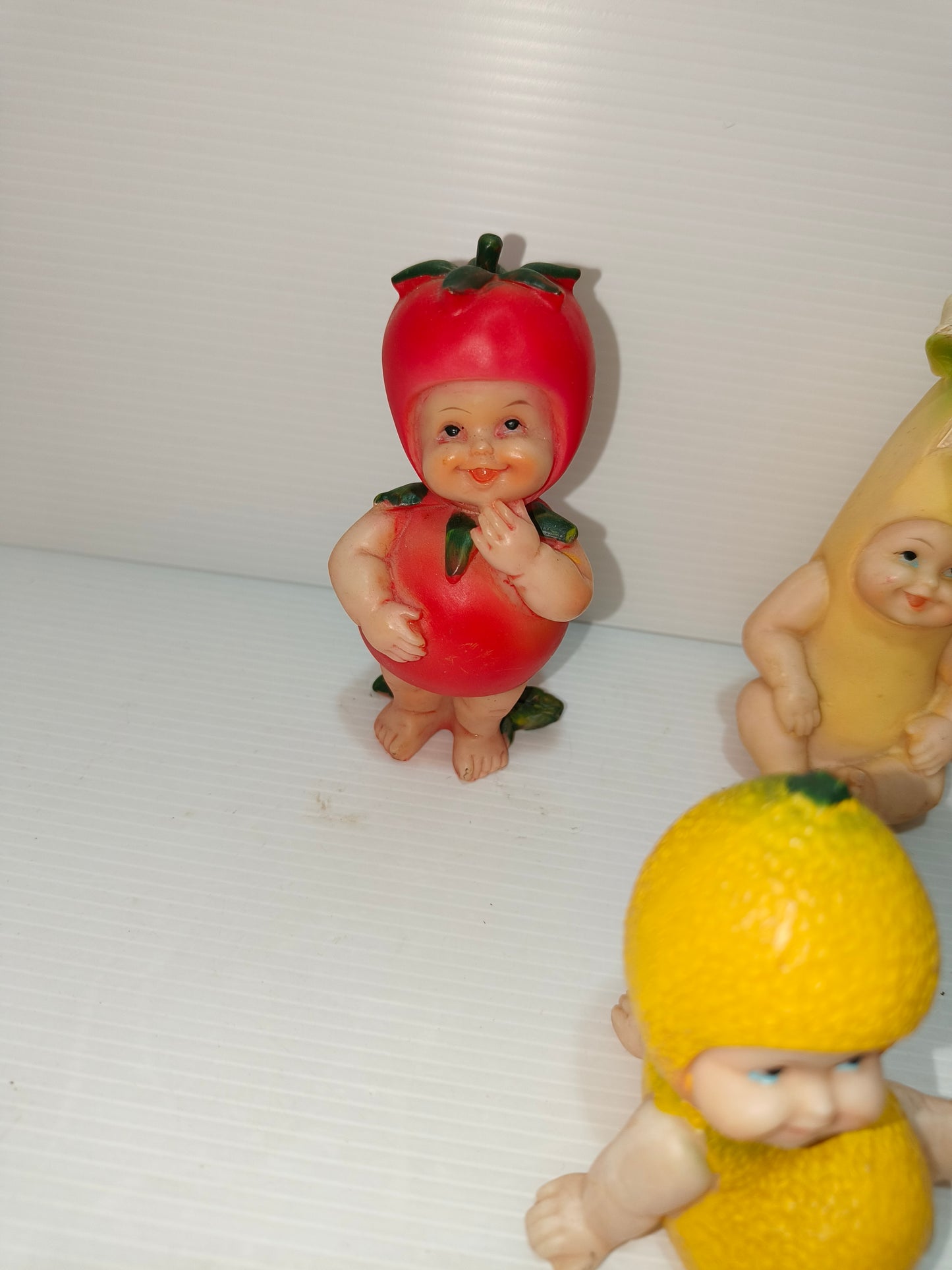 Personaggi frutta e verdura in resina, anni 90