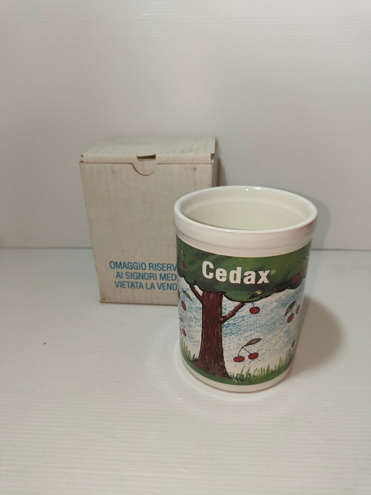 Vaso pubblicitario Cedax vintage Deruta