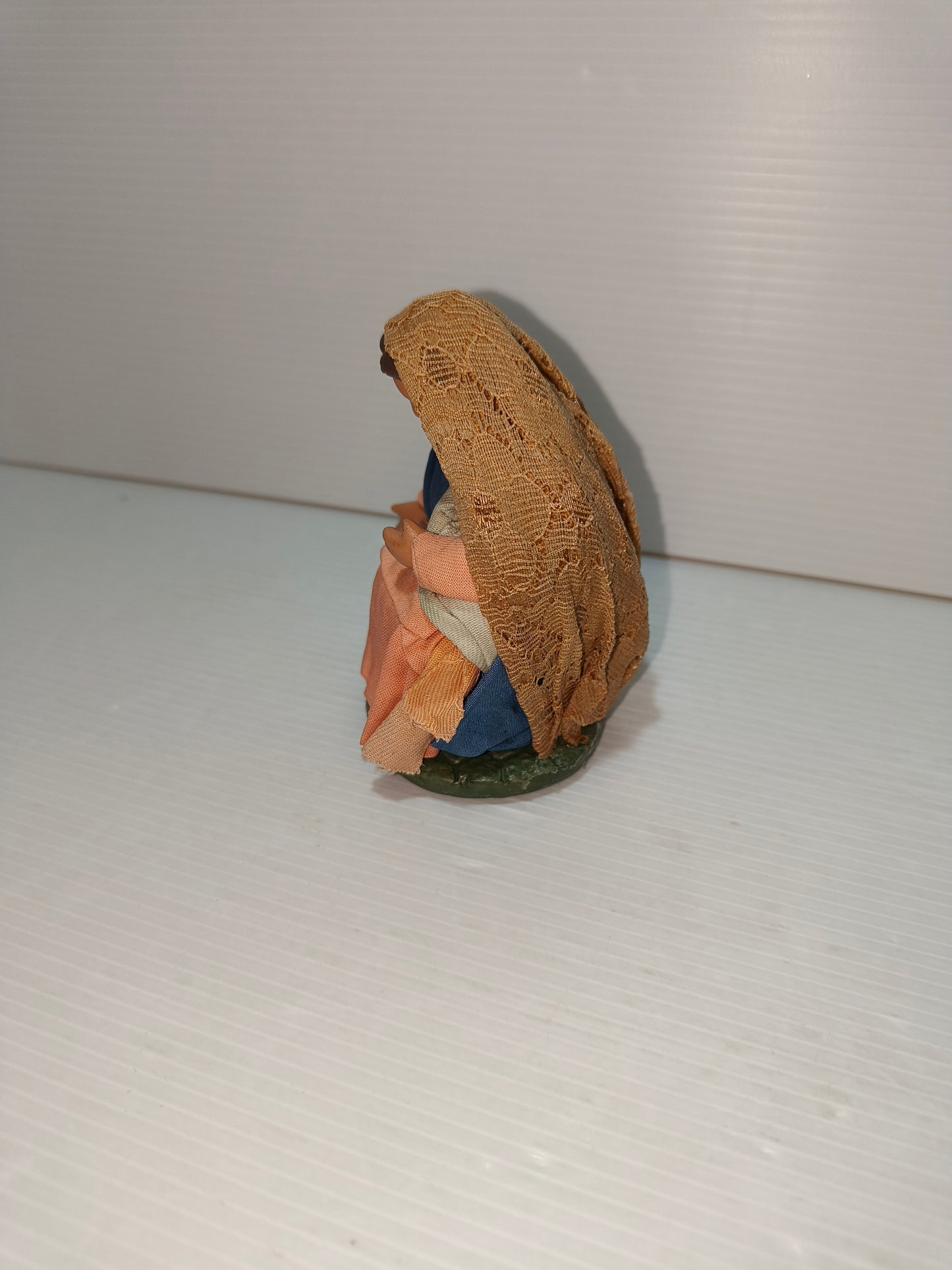 Madonna figurine The World of the DeAgostini Nativity Scene