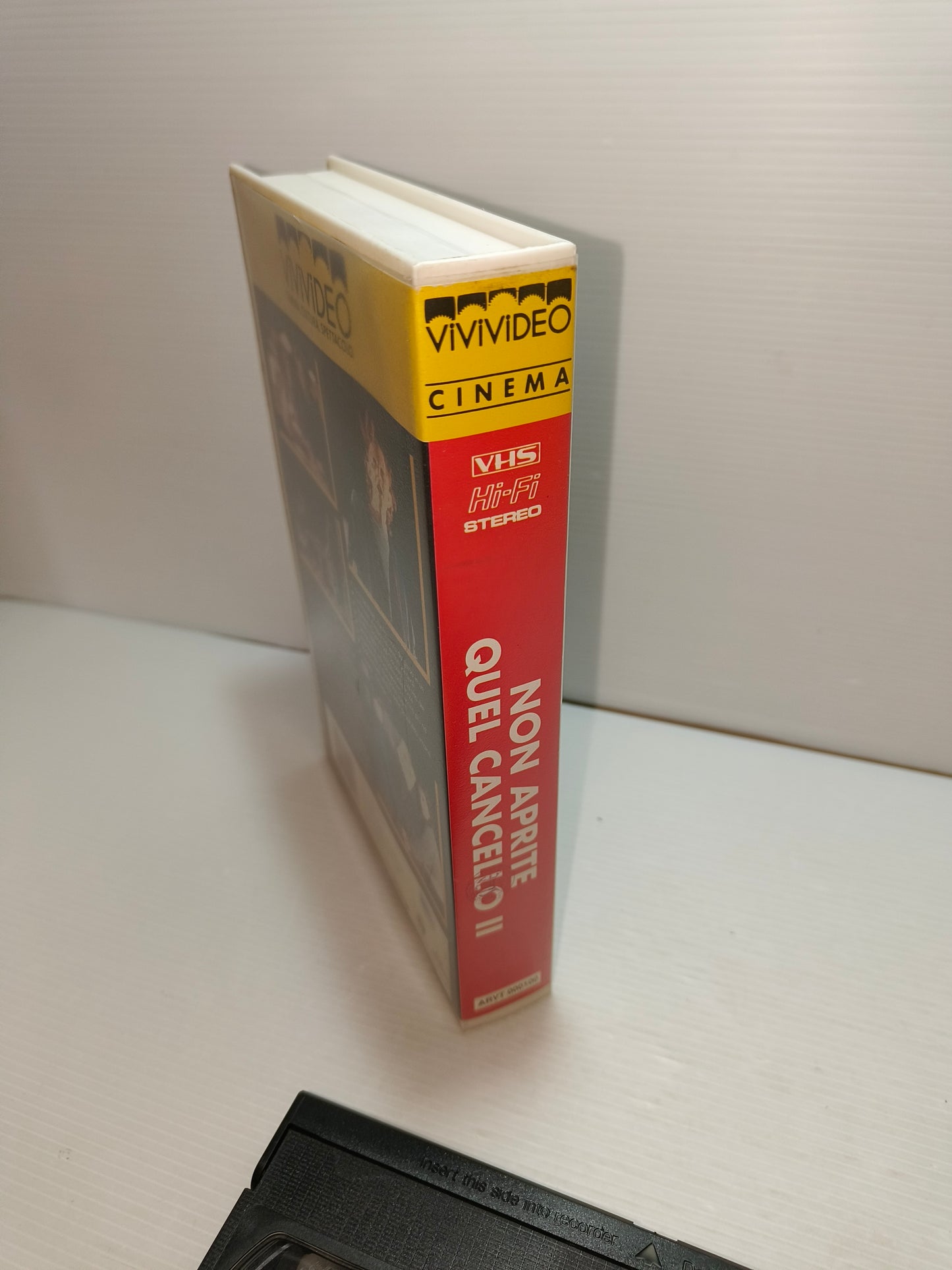 VHS Non Aprite Quel Cancello 2, LEGGI