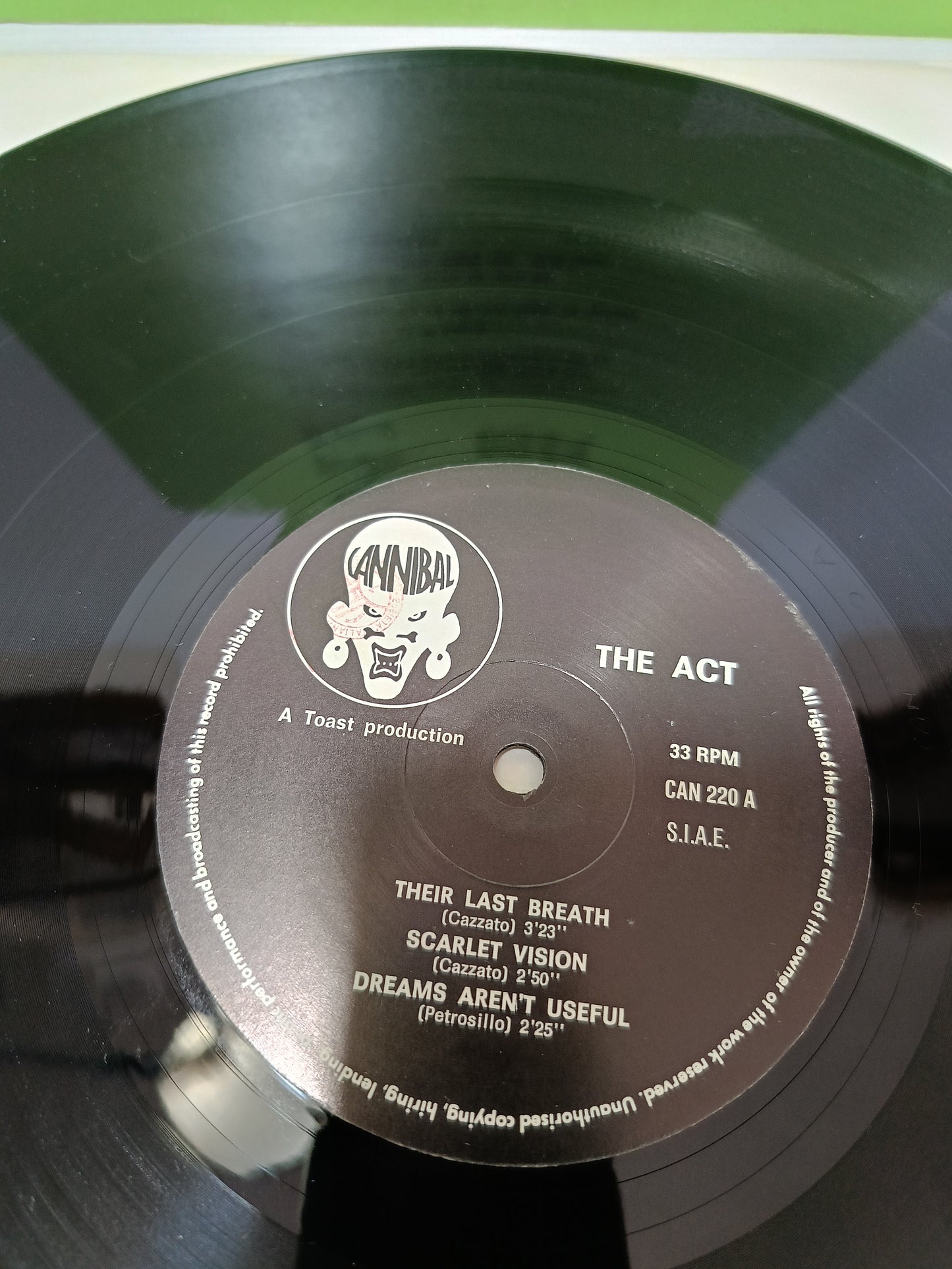 Dream Aren't Usegel The Act Lp 33 Giri
Edito nel 1986 da Cannibal Records Cod.CAN 220