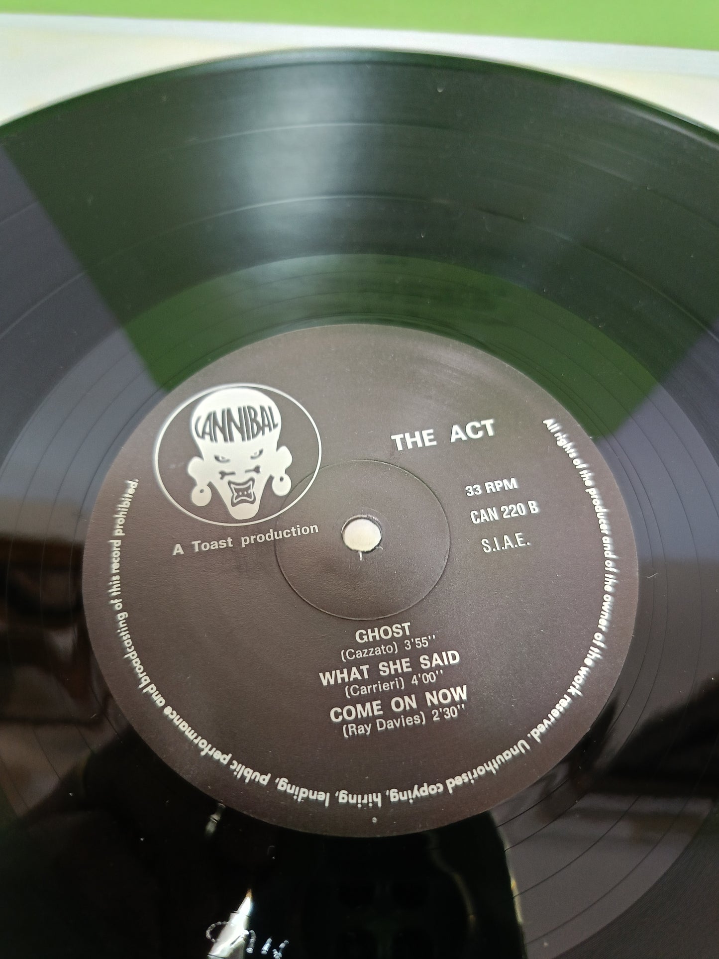 Dream Aren't Usegel The Act Lp 33 Giri
Edito nel 1986 da Cannibal Records Cod.CAN 220