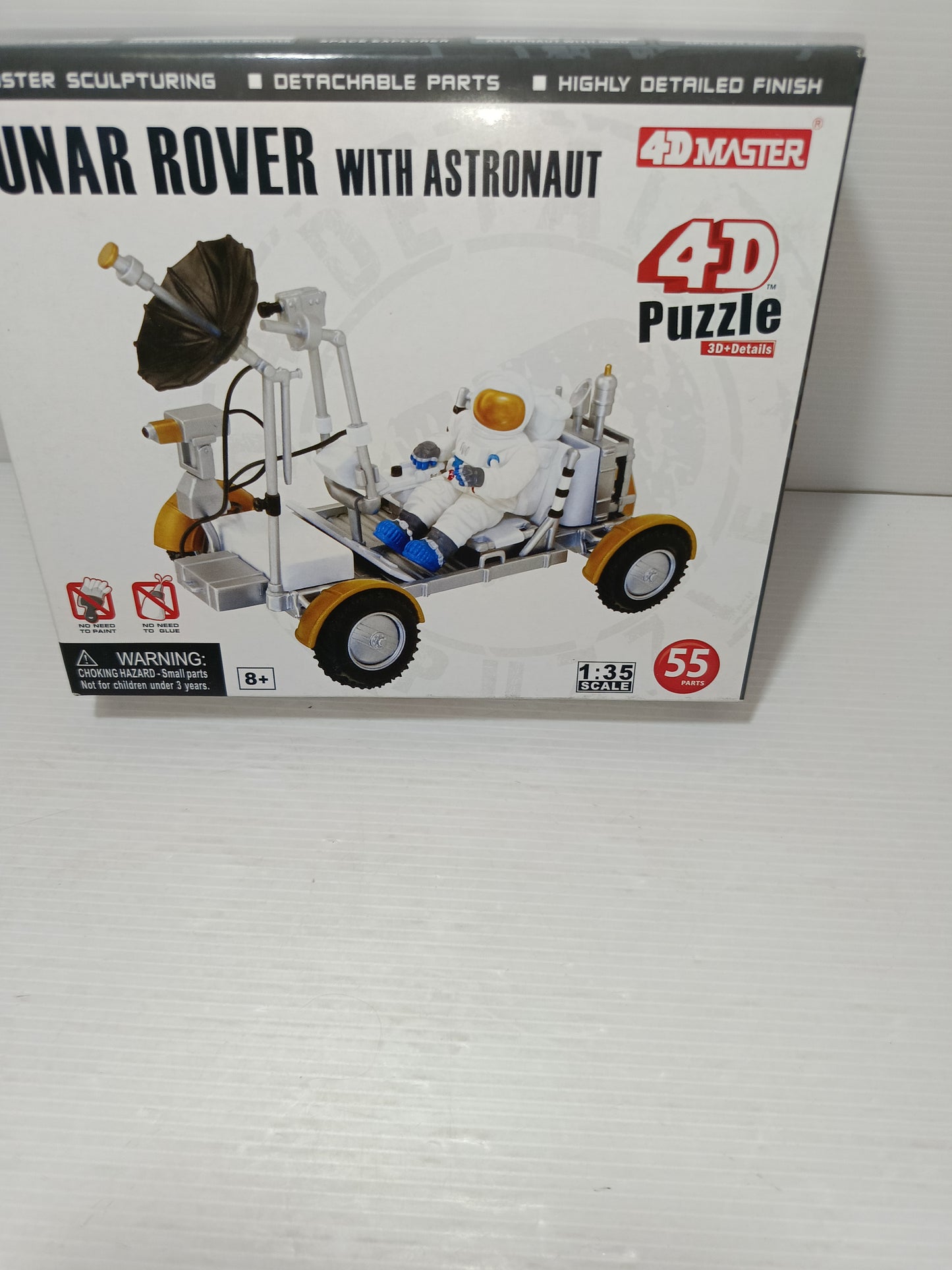 Lunar Rover with astronaut Puzzle 4D Master
Scala 1:35
Pezzi n.55