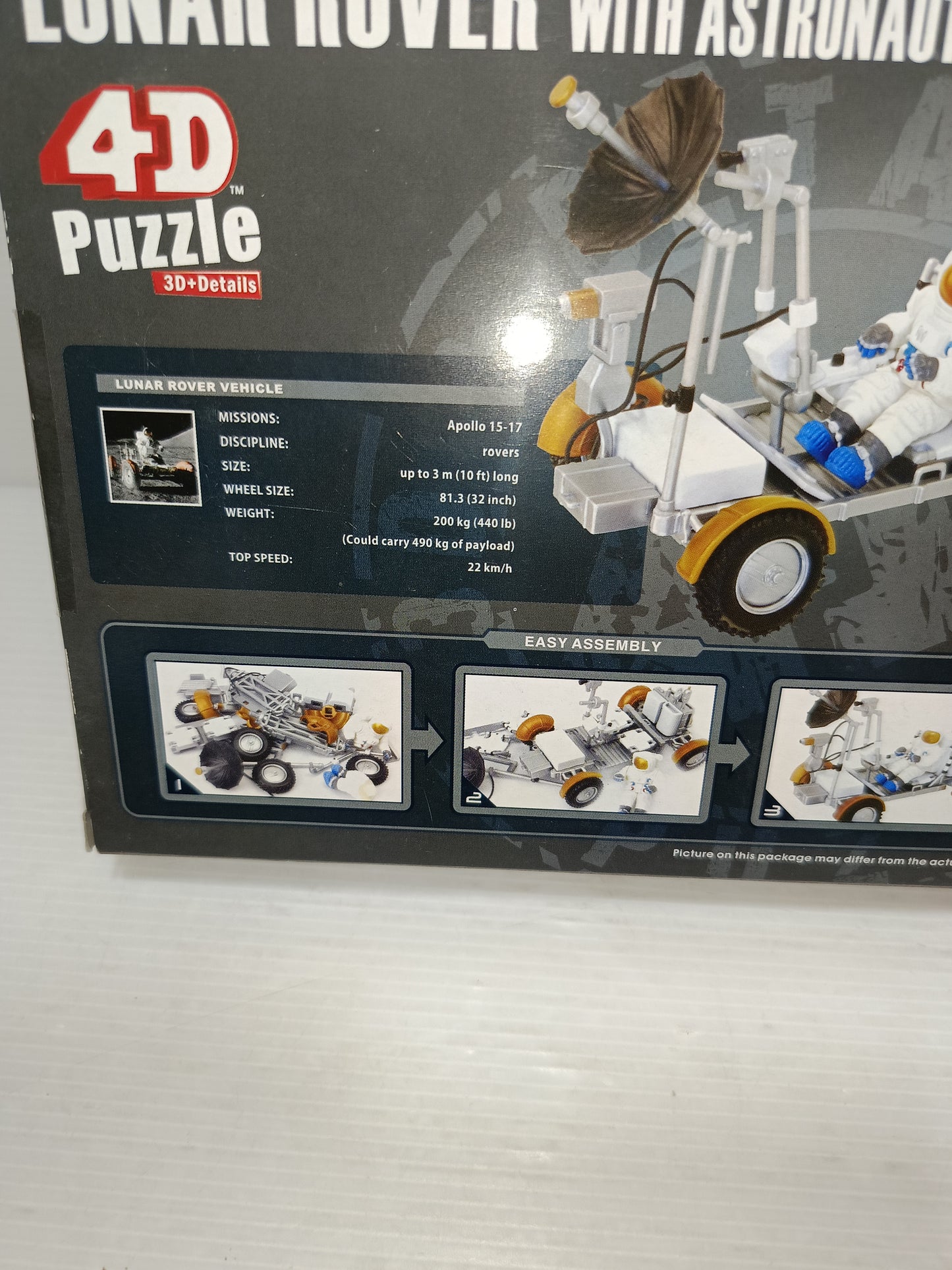 Lunar Rover with astronaut Puzzle 4D Master
Scala 1:35
Pezzi n.55