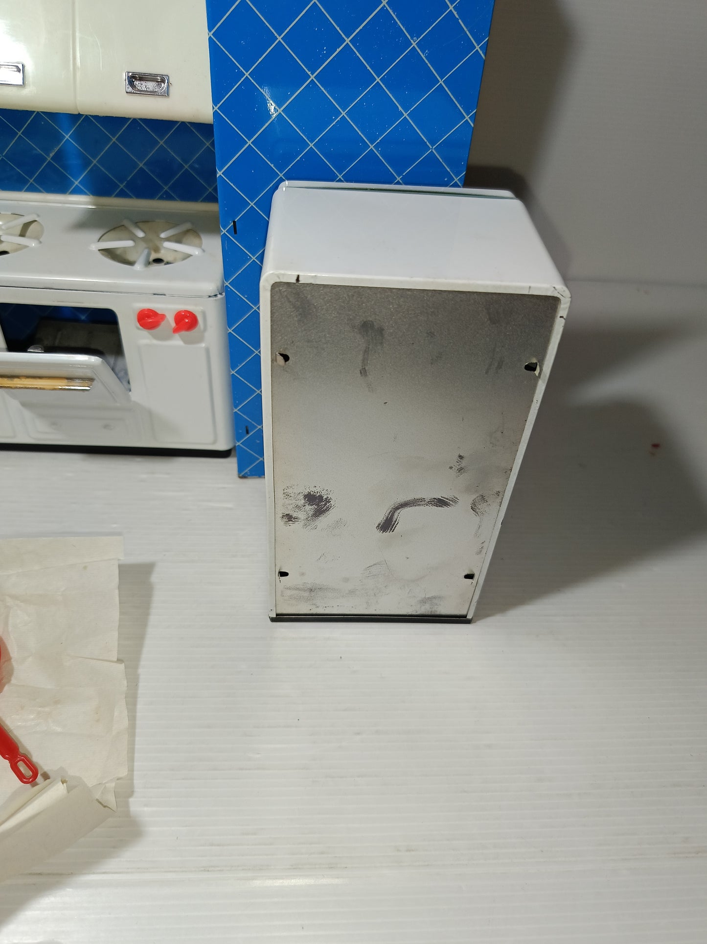 Parete Cucina Marchesini Art.572 In Latta E Plastica Anni 60
Made in Italy