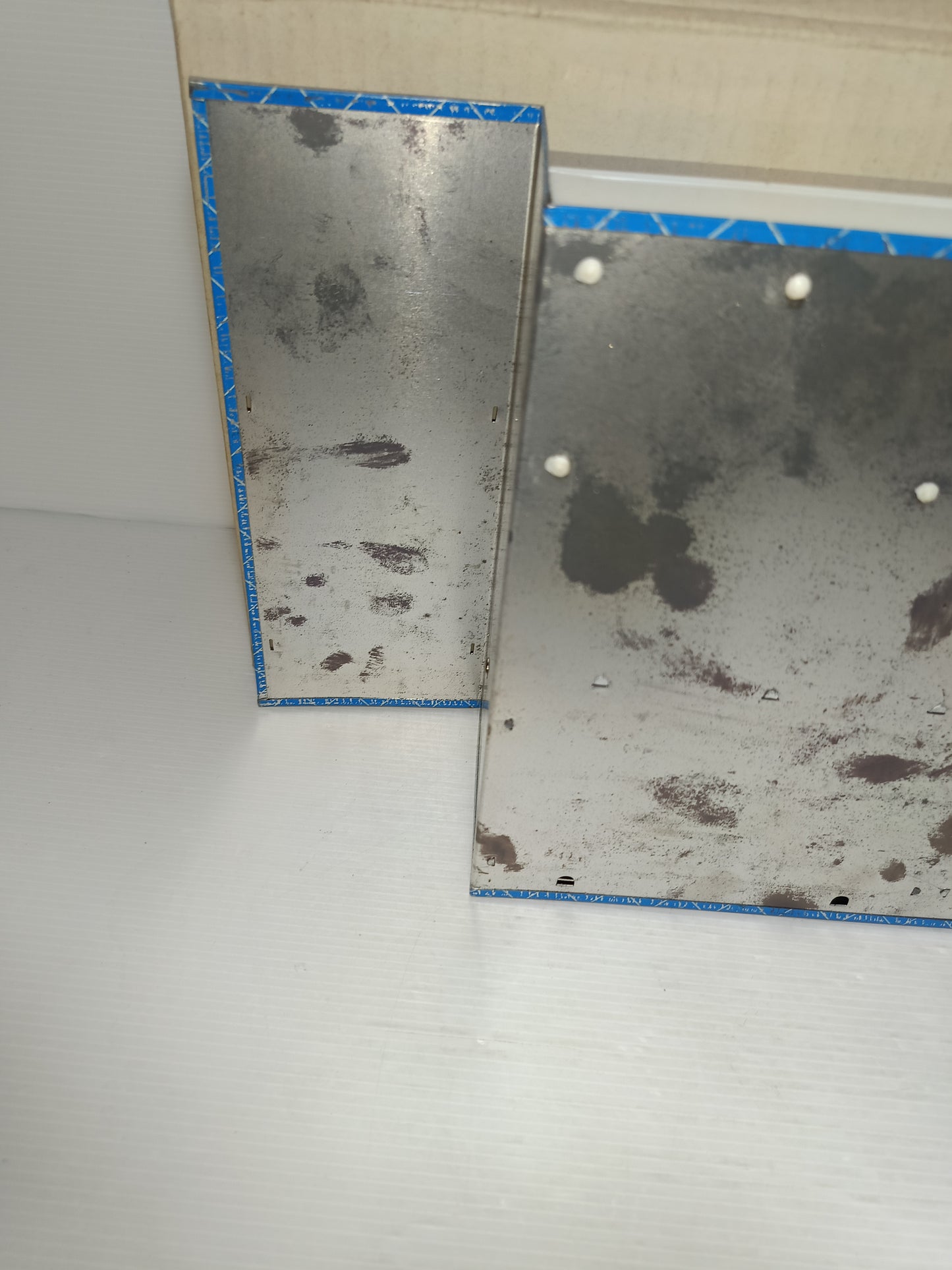 Parete Cucina Marchesini Art.572 In Latta E Plastica Anni 60
Made in Italy