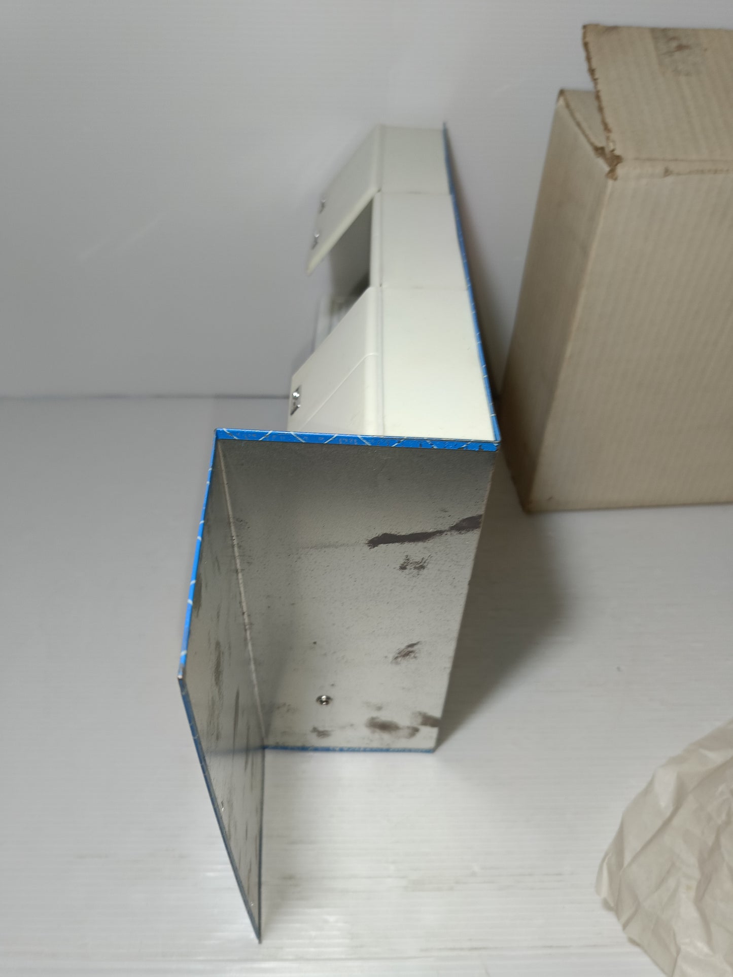 Parete Cucina Marchesini Art.572 In Latta E Plastica Anni 60
Made in Italy