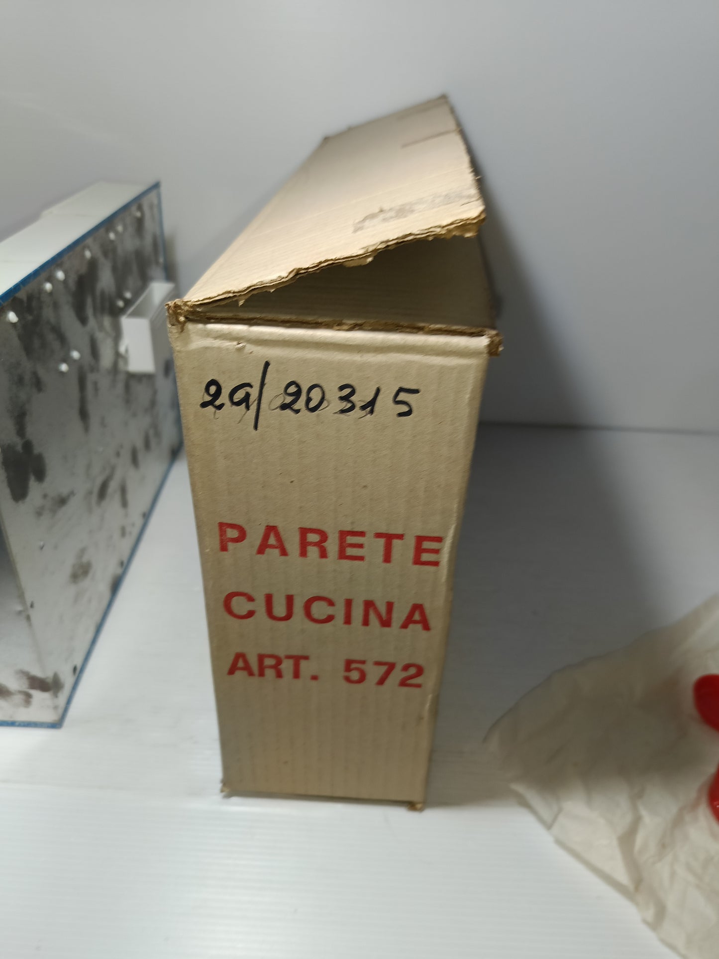 Parete Cucina Marchesini Art.572 In Latta E Plastica Anni 60
Made in Italy