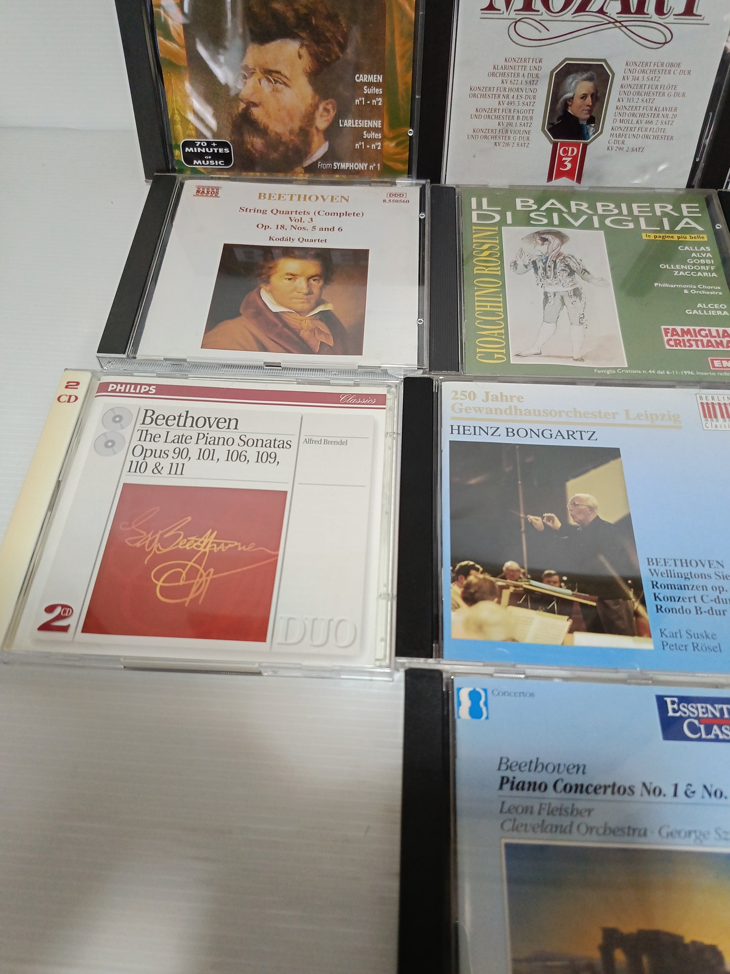 Lotto Musica Classica CD
10 cofanetti di cui uno con doppio CD