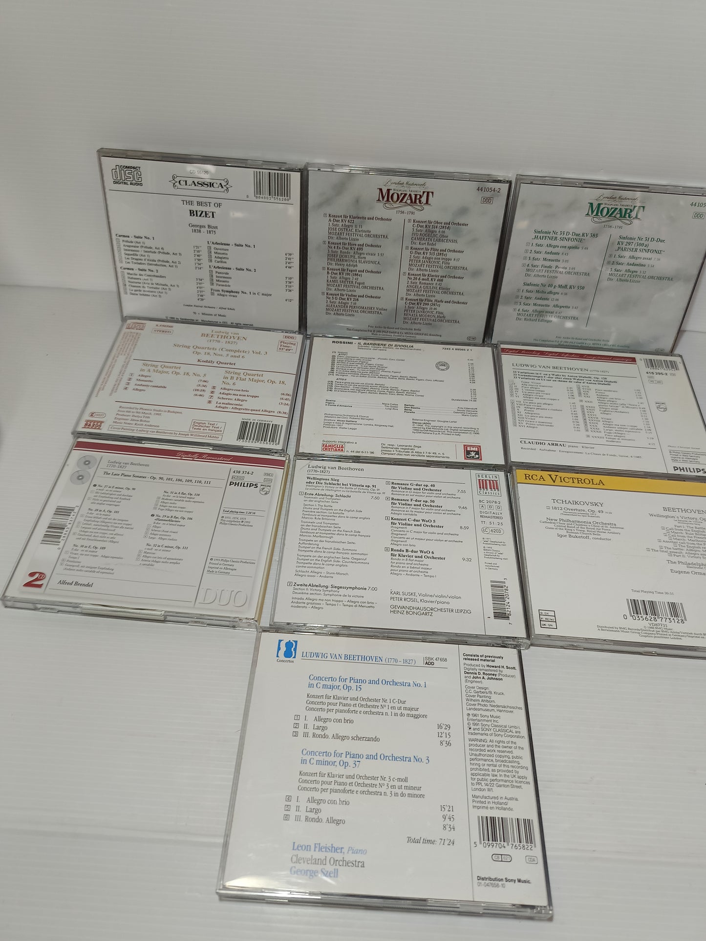 Lotto Musica Classica CD
10 cofanetti di cui uno con doppio CD