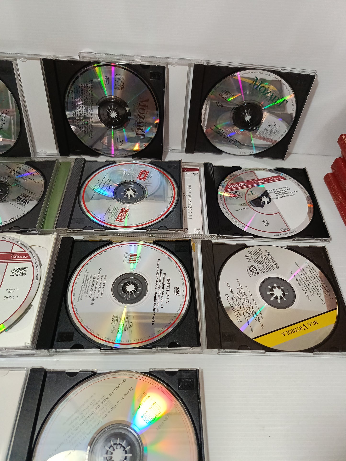 Lotto Musica Classica CD
10 cofanetti di cui uno con doppio CD