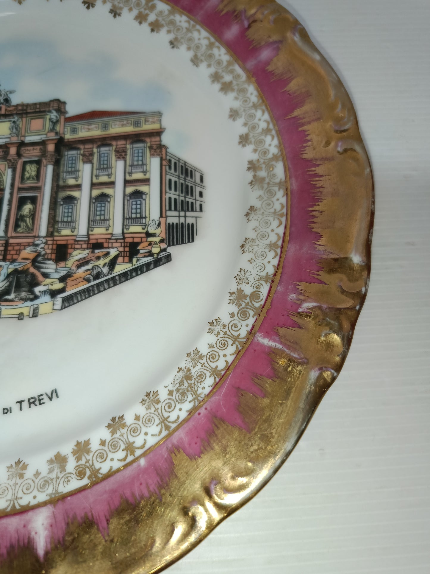 Piatto Souvenir Roma Fontana Di Trevi Anni 60/70
In ceramica