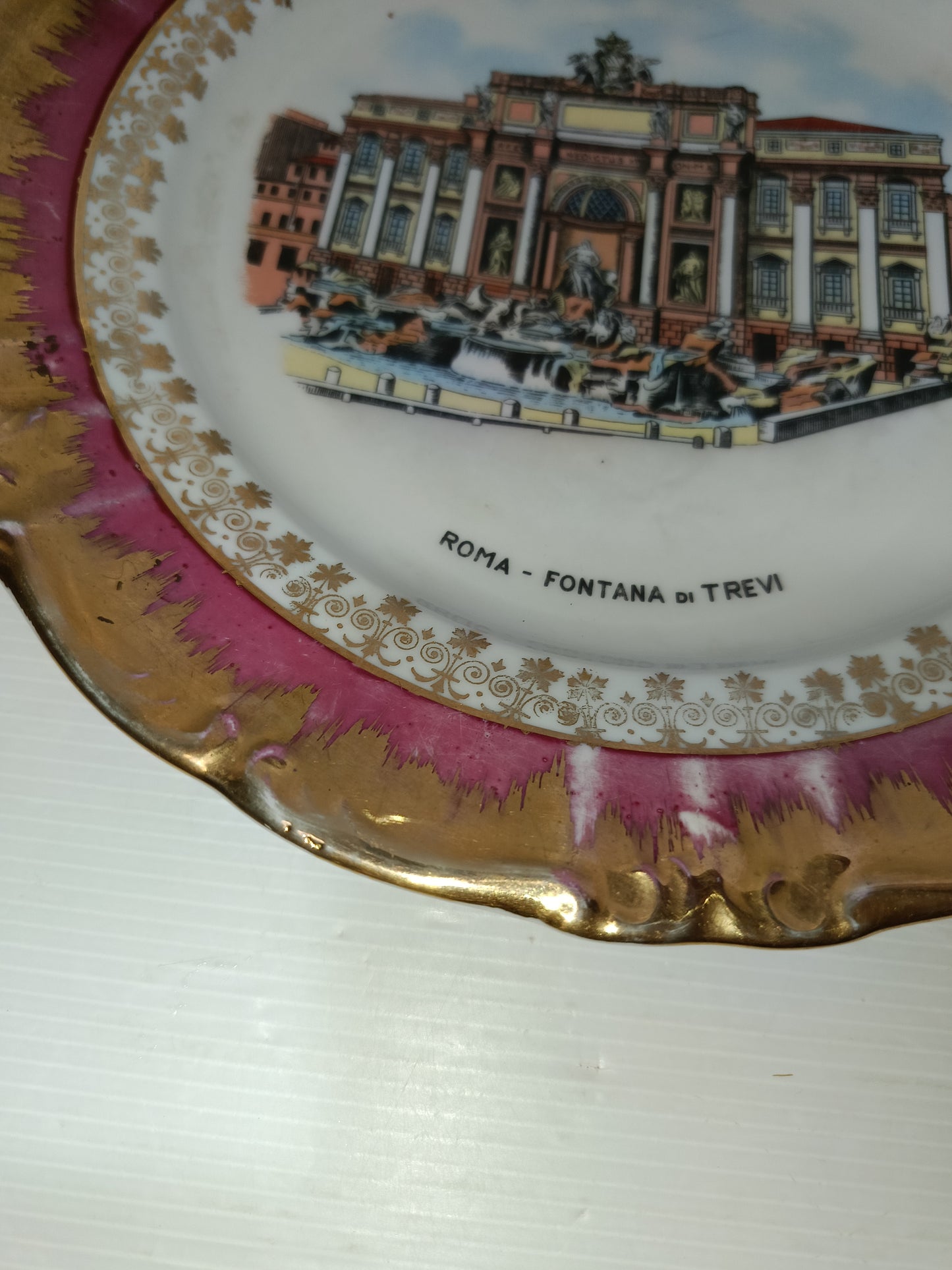Piatto Souvenir Roma Fontana Di Trevi Anni 60/70
In ceramica