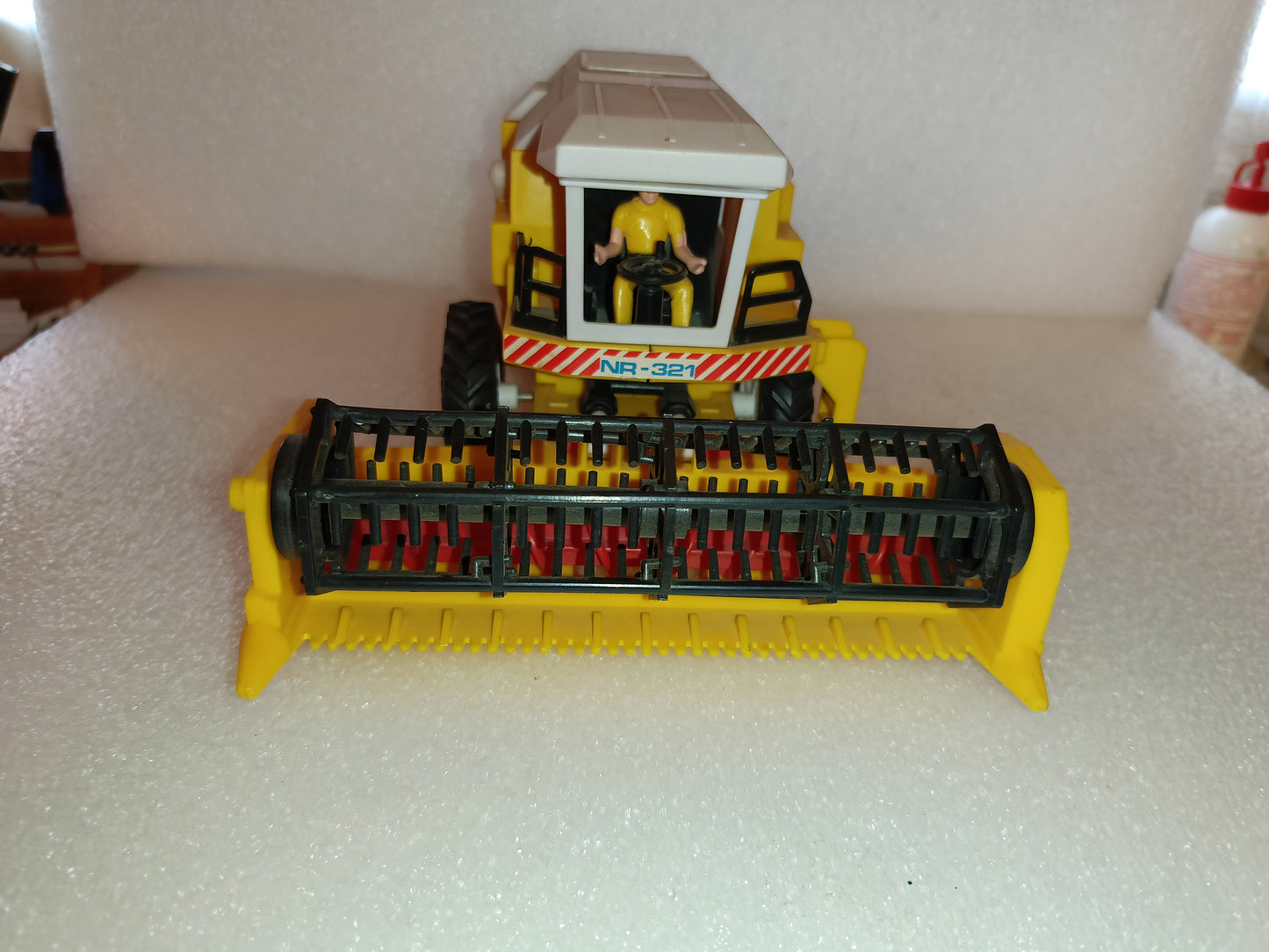 Mietitrebbia Farm Life NR-321
Prodotta da New Ray Toys