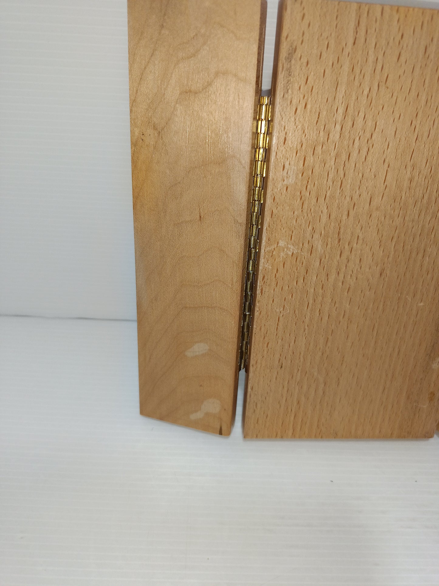 Trittico Via Crucis In Metallo Dorato E Legno