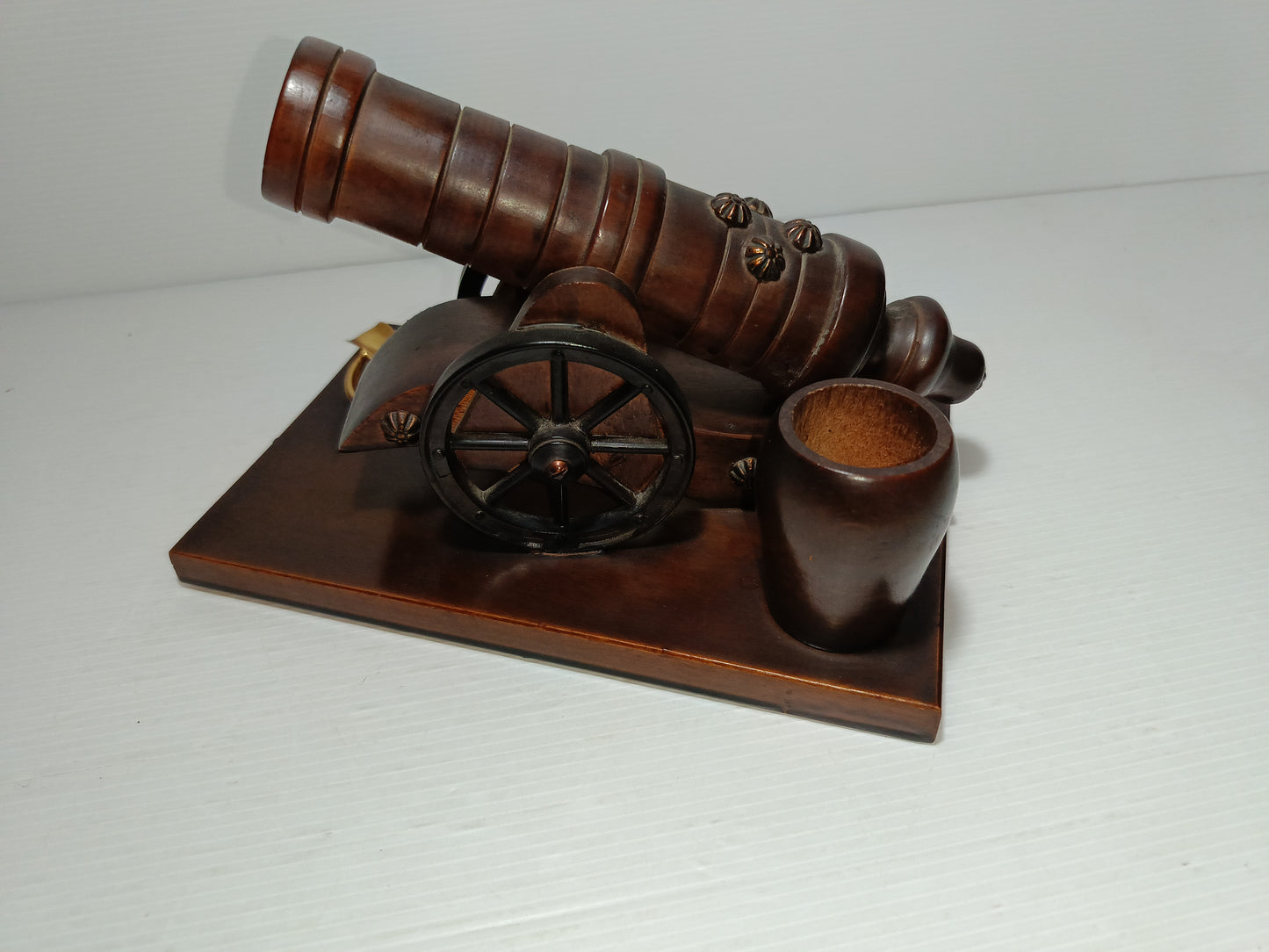 Cannone Posacenere In Legno Vintage