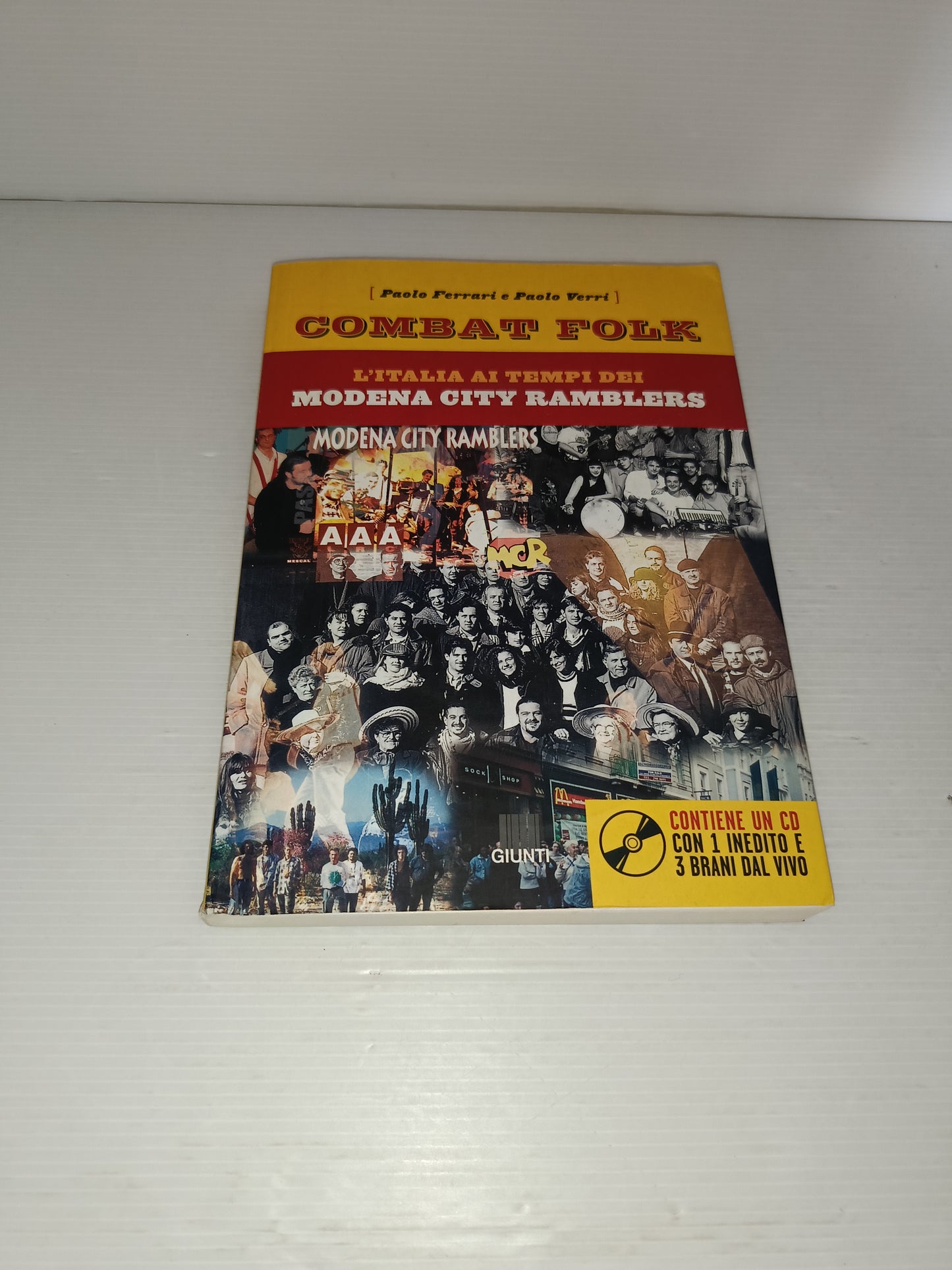 Combat Folk Modena City Ramblers Libro + CD Paolo Ferrari/Paolo Verri
Edito nel 1999